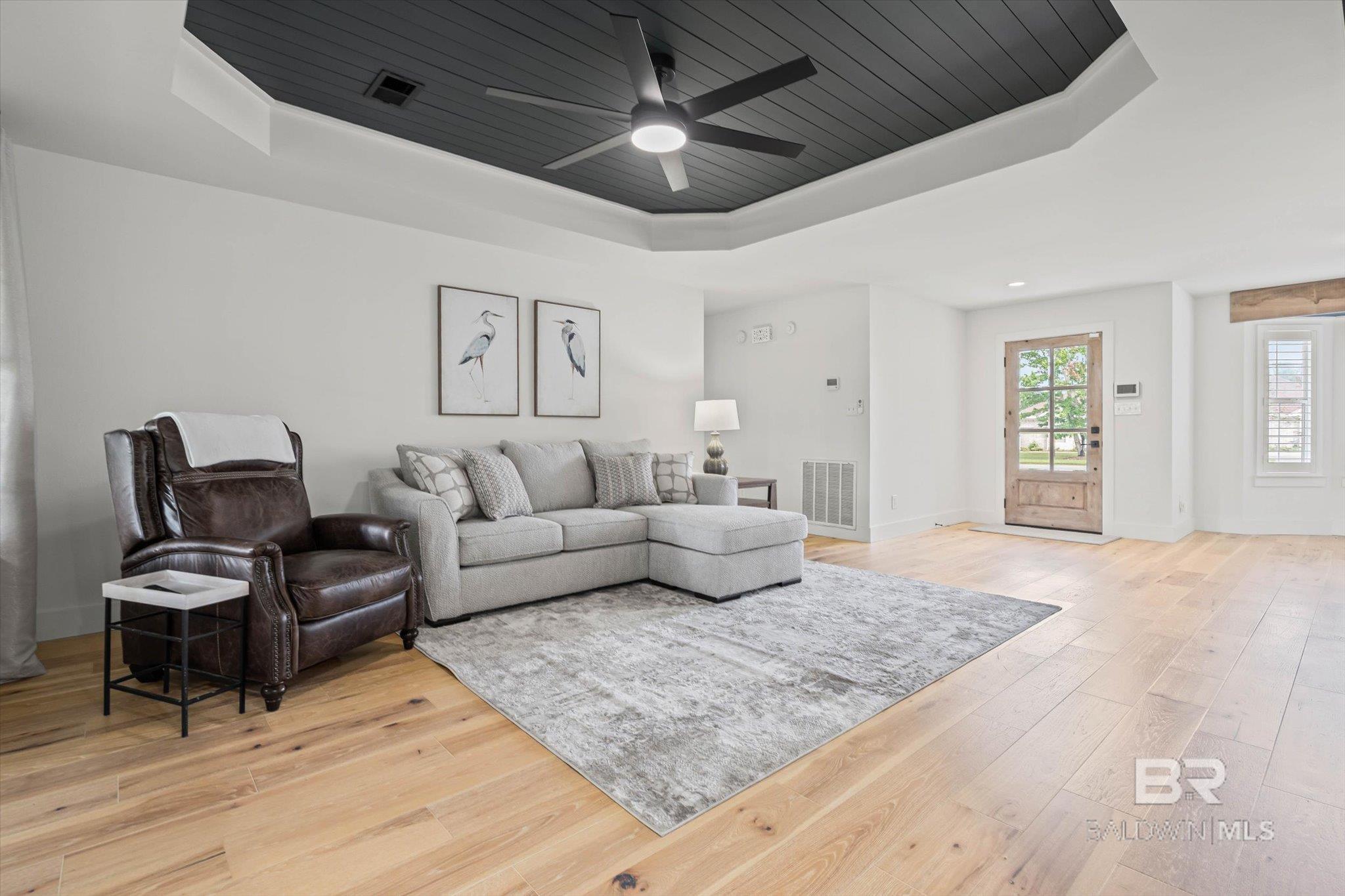 Homes for sale in Foley, AL | 9285 Lakeview Dr, Foley, AL 36535 | MLS# 386641