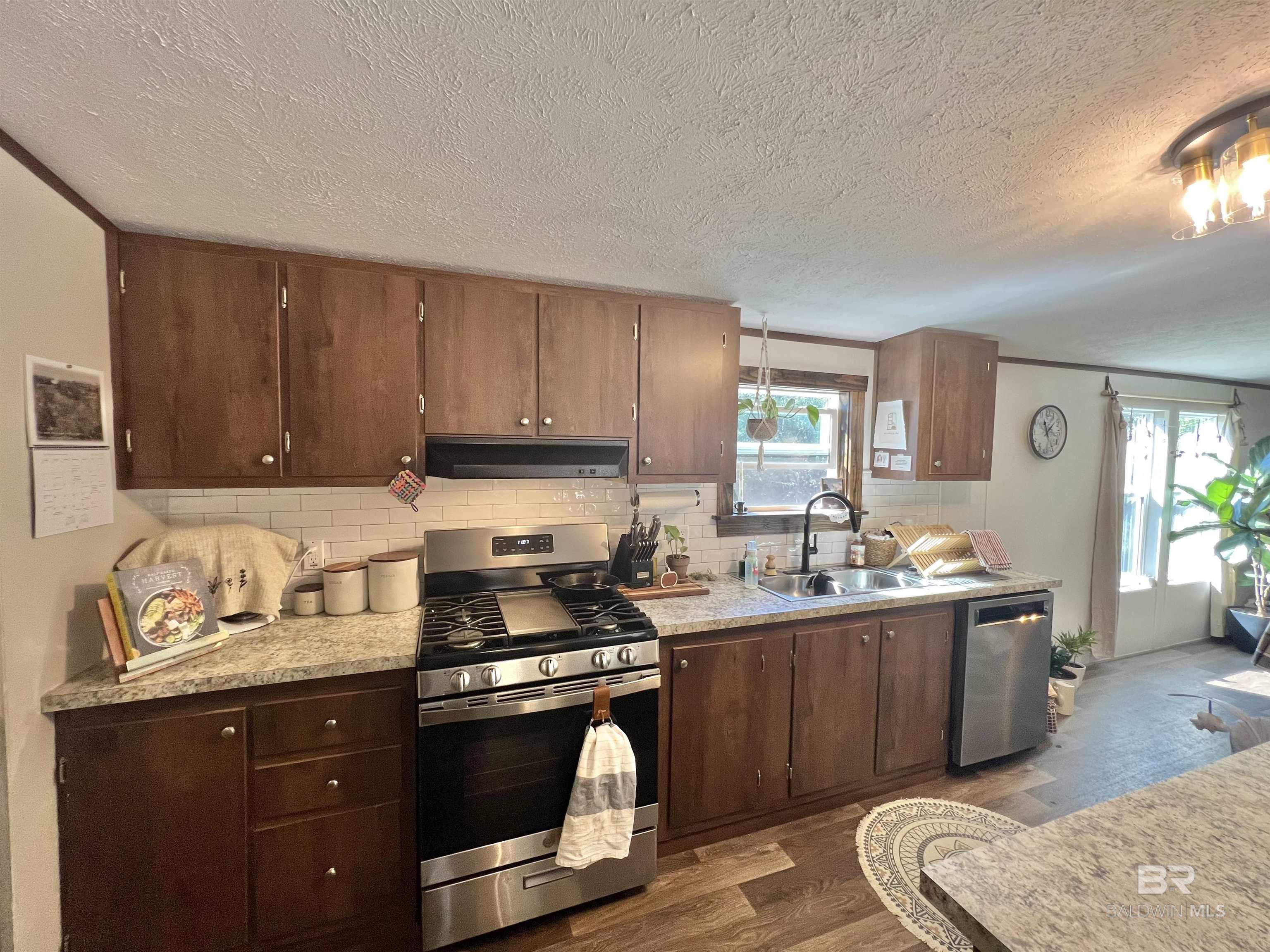 Homes for sale in Atmore, AL | 750 South Road, Atmore, AL 36502 | MLS# 386792