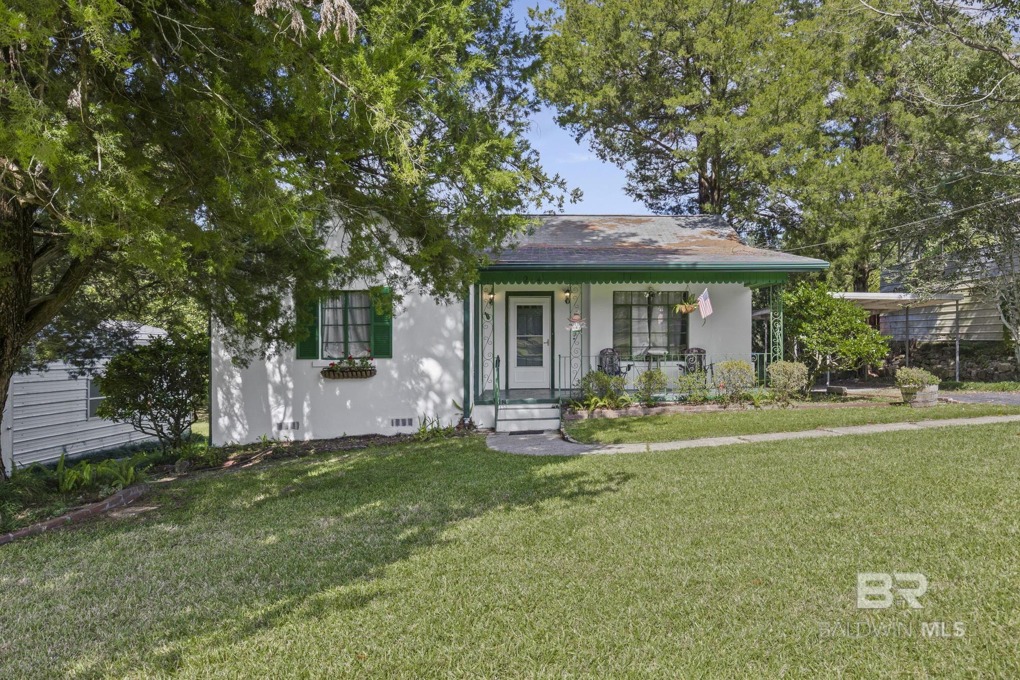 Homes for sale in Chickasaw, AL | 214 Sutherland Dr, Chickasaw, AL 36611 | MLS# 386793