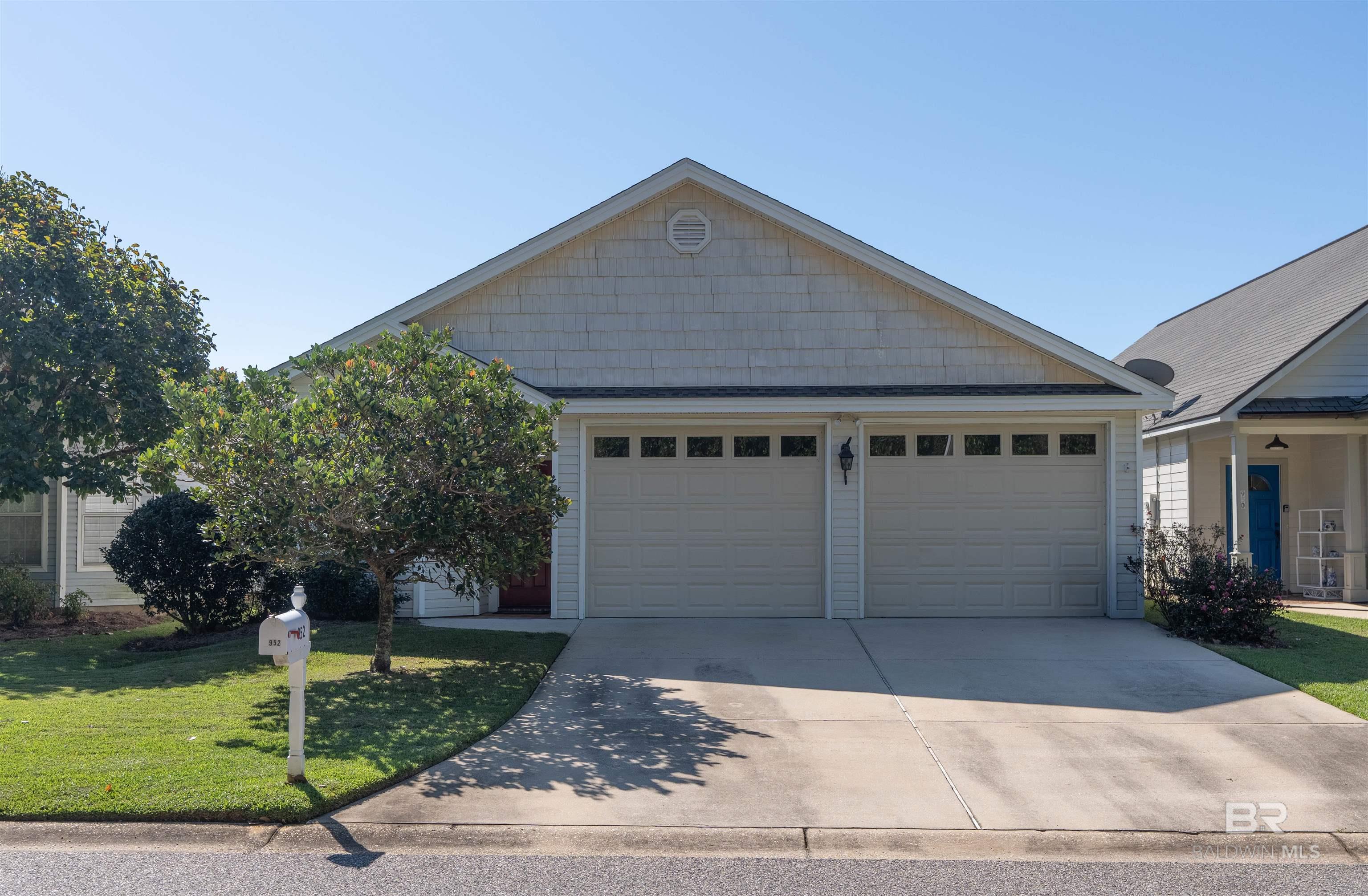 Homes for sale in Fairhope, AL | 952 Edwards Avenue, Fairhope, AL 36532 | MLS# 386982