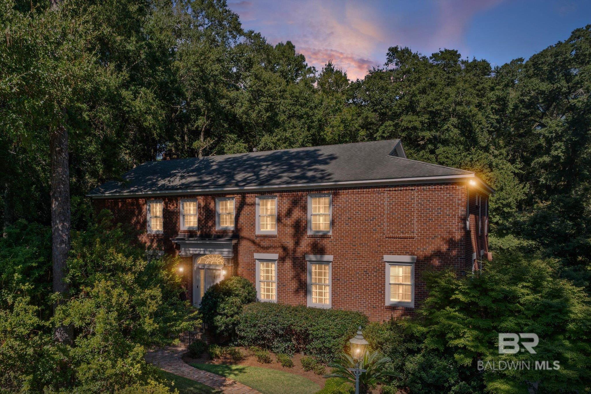 Homes for sale in Mobile, AL | 111 E Pinebrook Dr, Mobile, AL 36608 | MLS# 387501