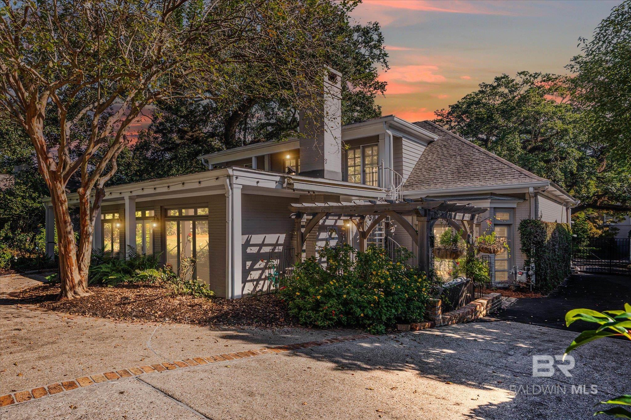 Homes for sale in Mobile, AL | 259 Dilston Lane, Mobile, AL 36608 | MLS# 387727