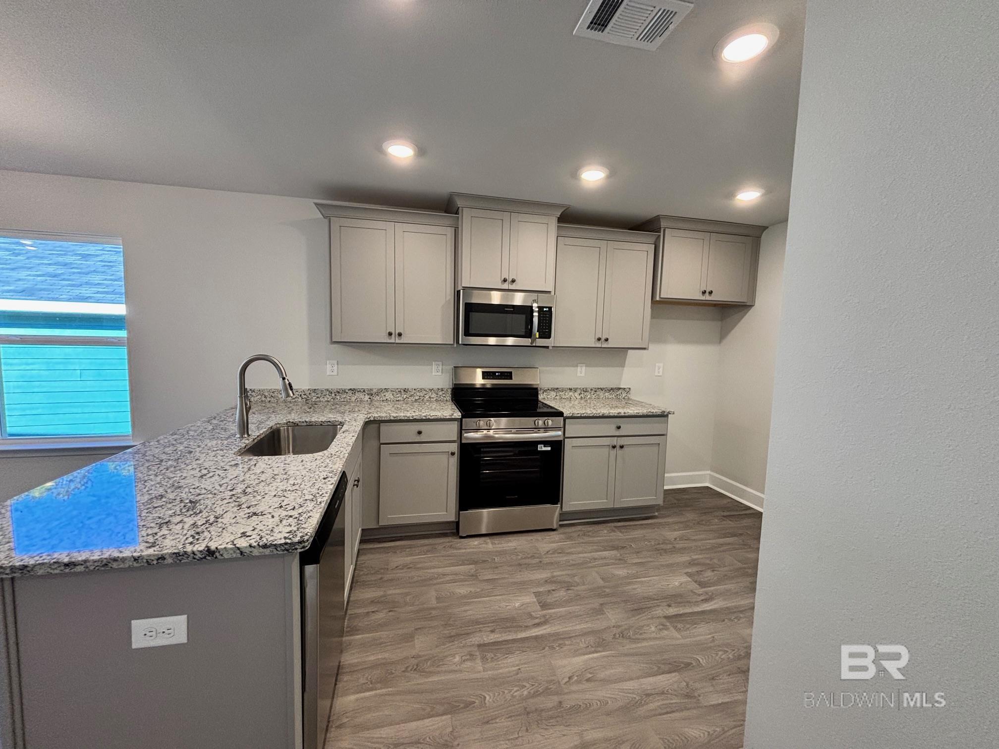 Homes for sale in Daphne, AL | 74 Summer Oaks Dr, Daphne, AL 36526 | MLS# 387771