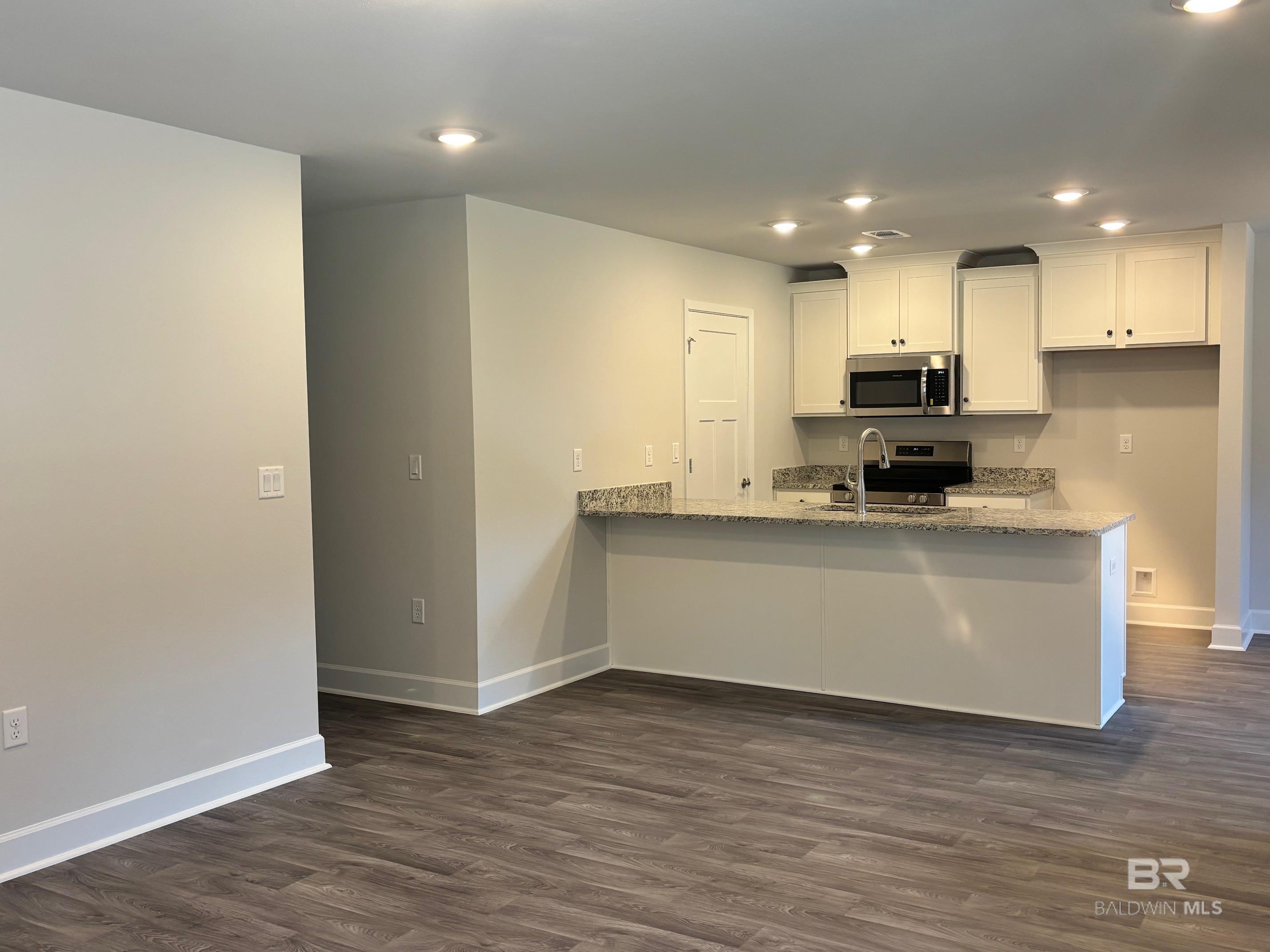 Homes for sale in Daphne, AL | 75 Summer Oaks Dr, Daphne, AL 36526 | MLS# 387772