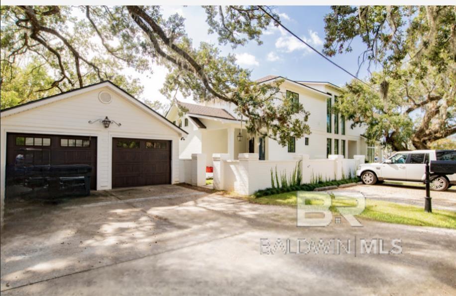 Homes for sale in Fairhope, AL | 401 S Mobile Street, Fairhope, AL 36532 | MLS# 387884