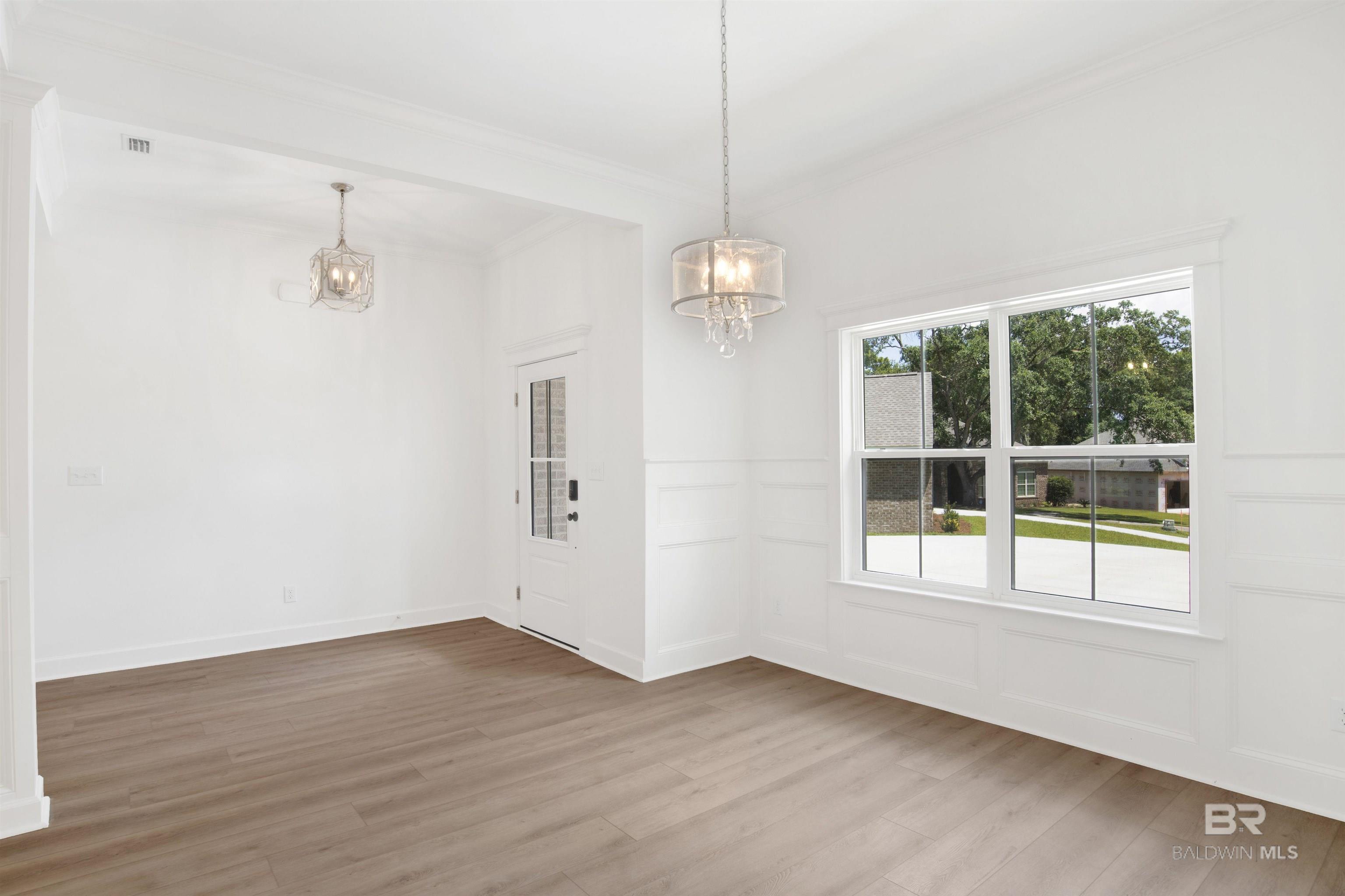 Homes for sale in Mobile, AL | 5541 Cross Creek Dr, Mobile, AL 36693 | MLS# 387917