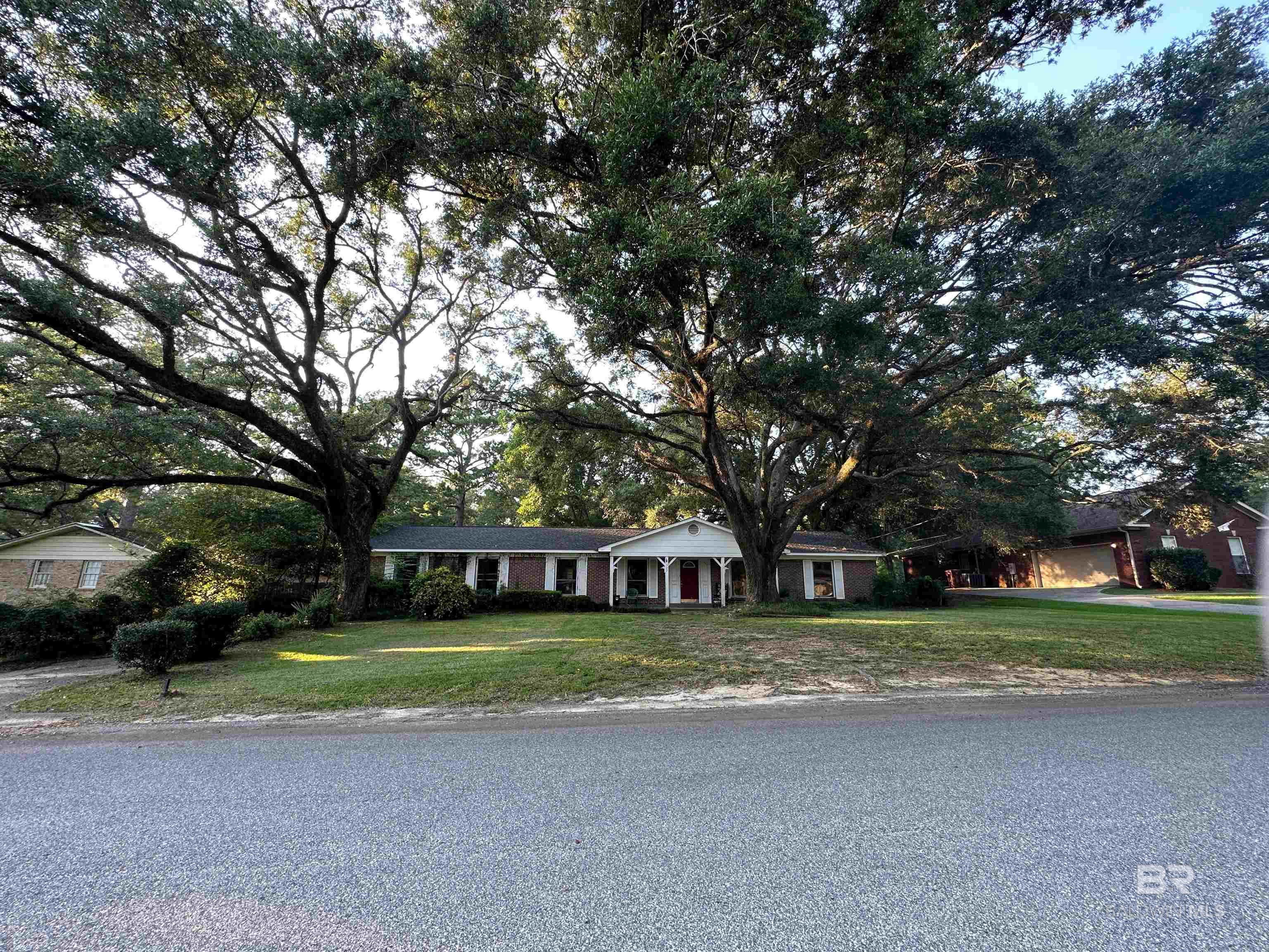 Homes for sale in Satsuma, AL | 322 Thunderbird Dr, Satsuma, AL 36572 | MLS# 387945