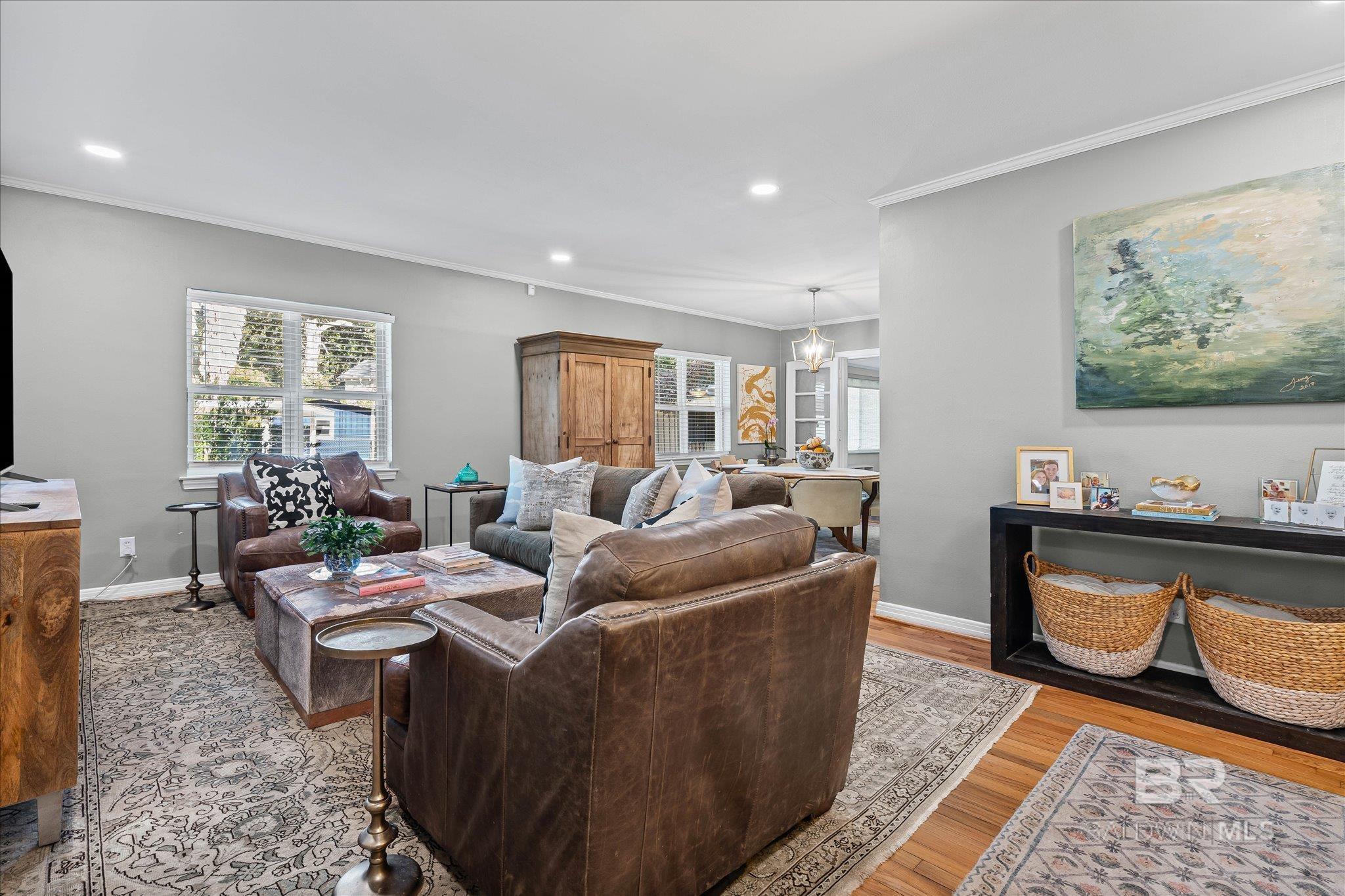 Homes for sale in Mobile, AL | 2103 Upham Pl, Mobile, AL 36607 | MLS# 387961