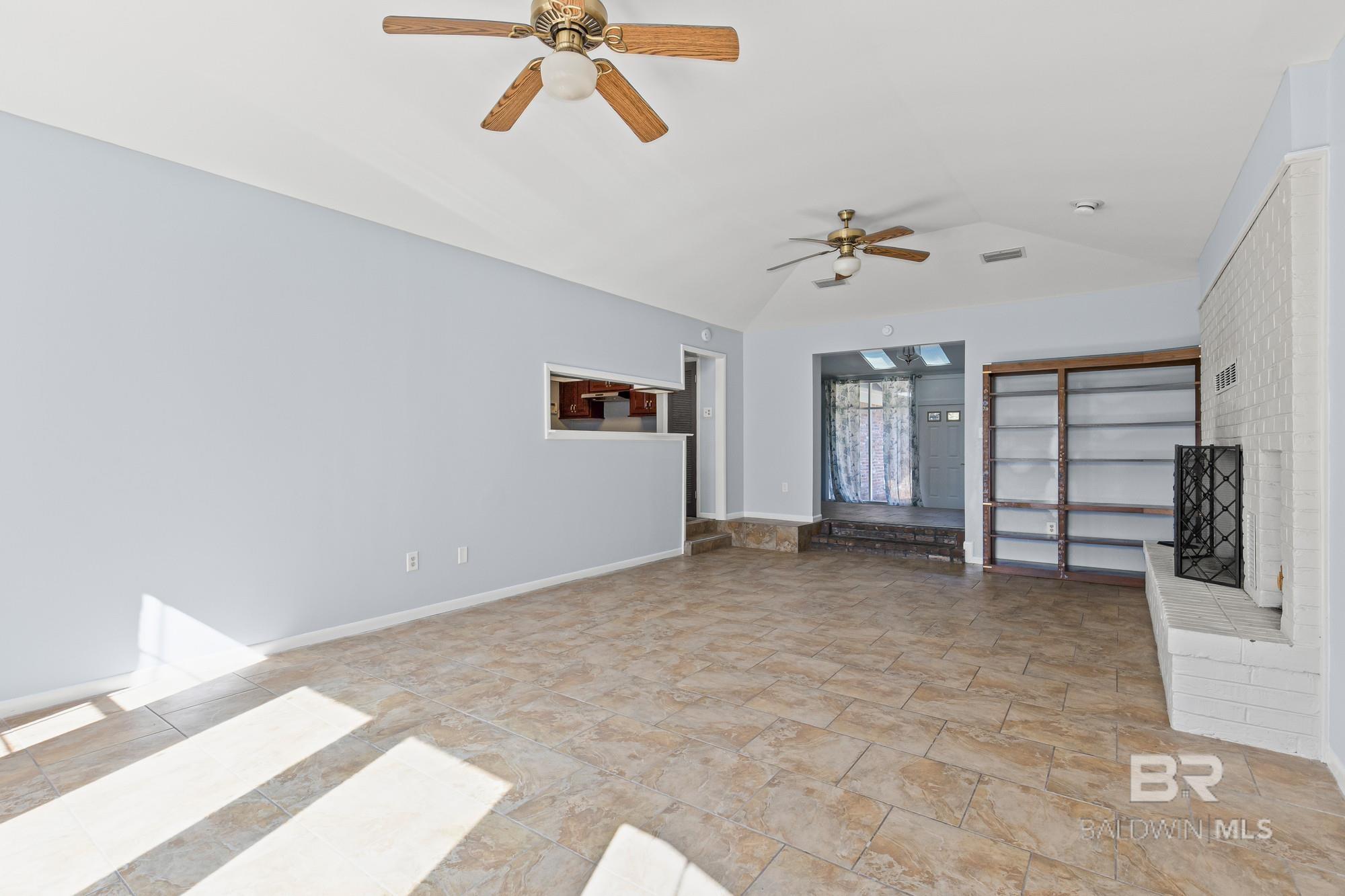 Homes for sale in Mobile, AL | 3913 Pembrocke Avenue, Mobile, AL 36608 | MLS# 387968