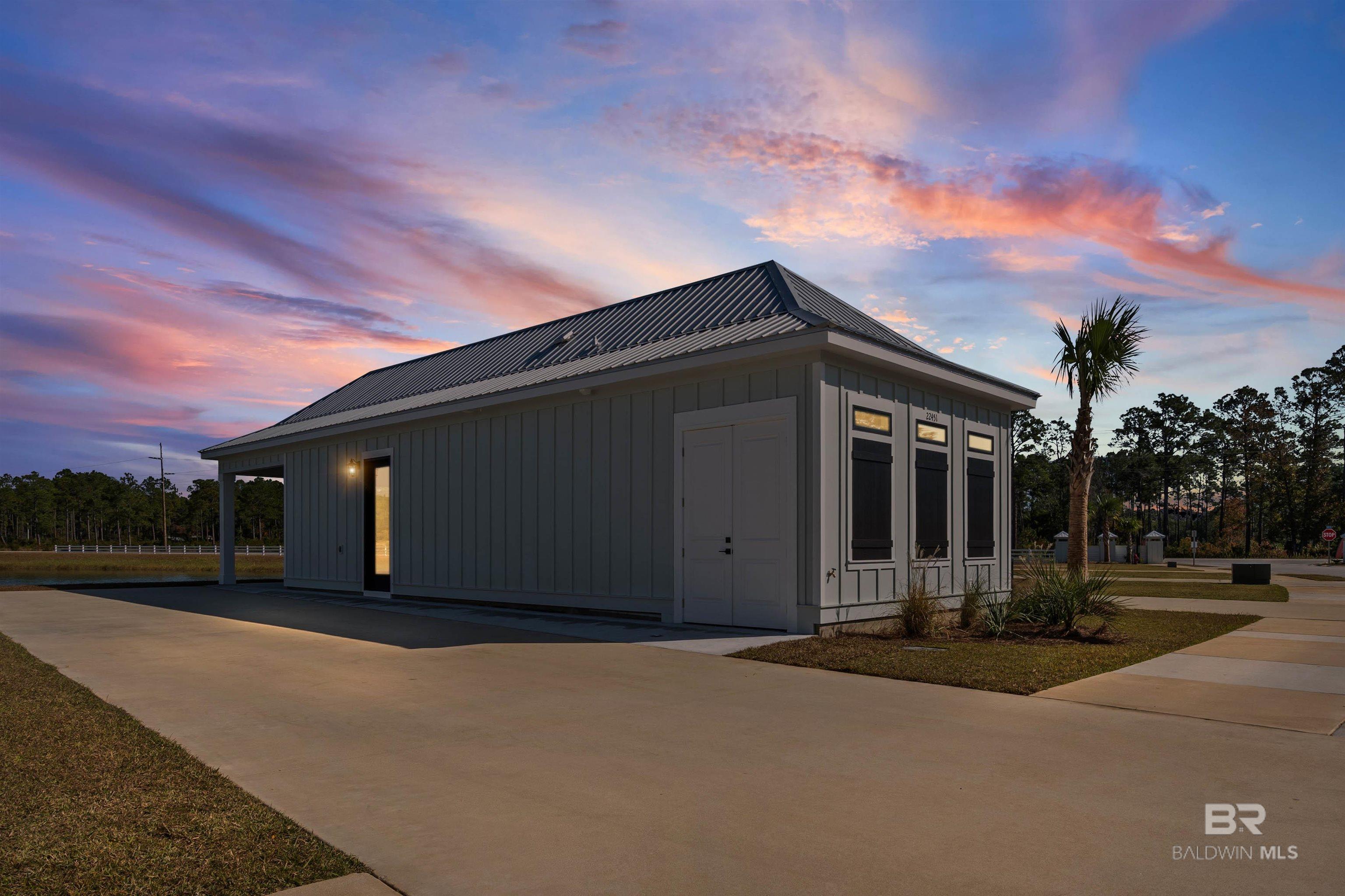 22353 Twin Lakes Circle