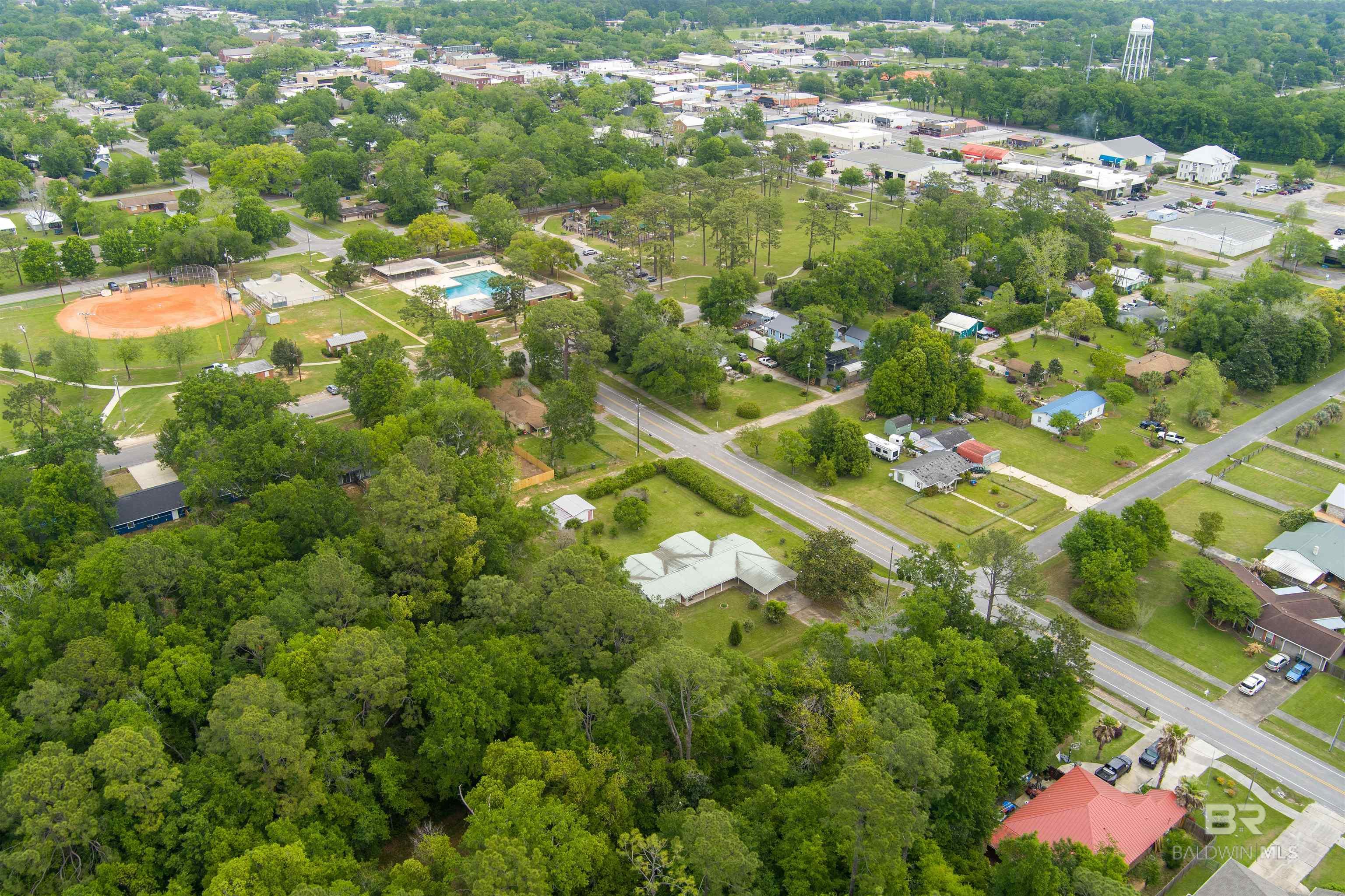 Homes for sale in Foley, AL | 300 W Pedigo Avenue, Foley, AL 36535 | MLS# 388777