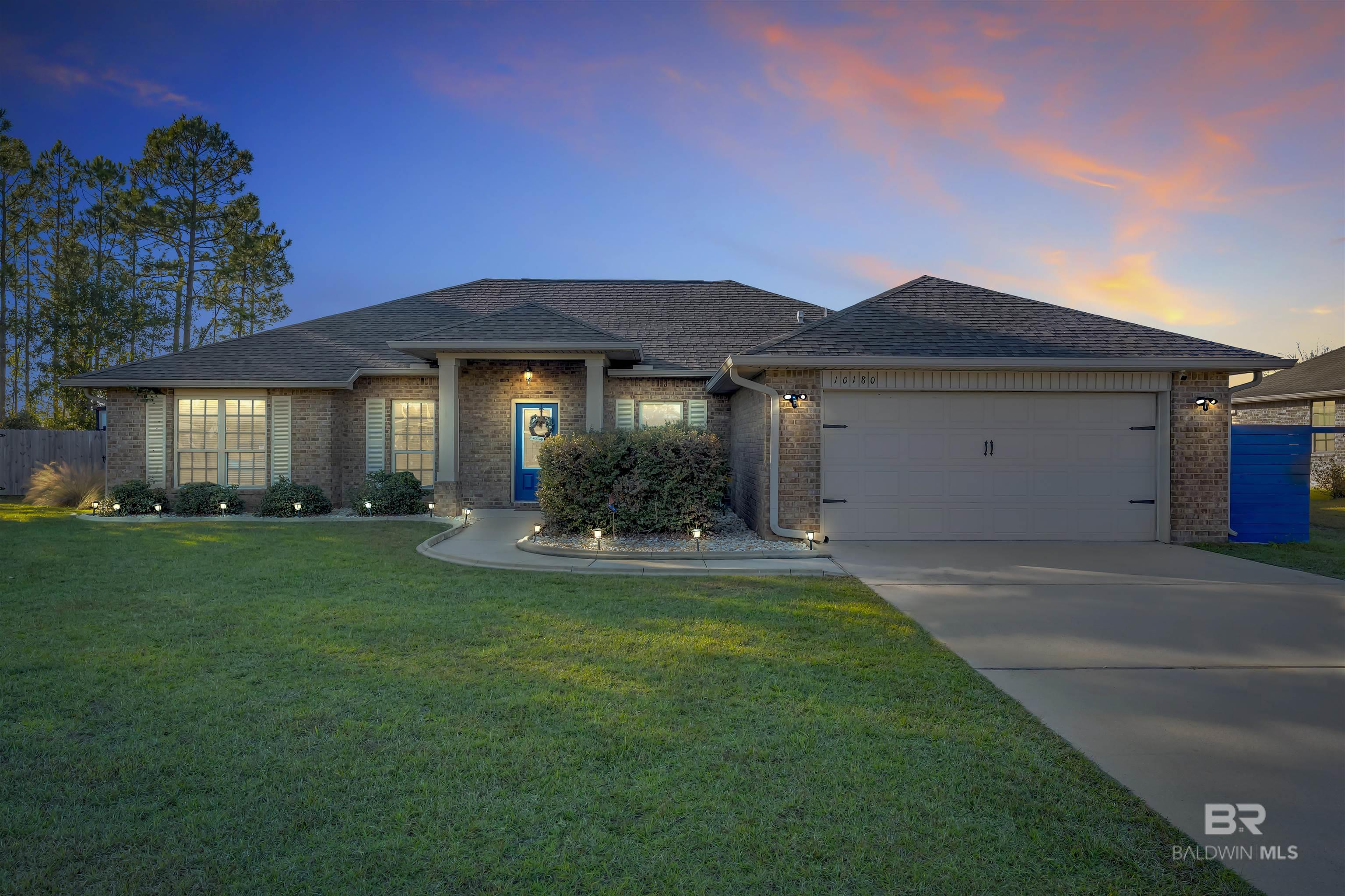 10180 Lyttleton Loop