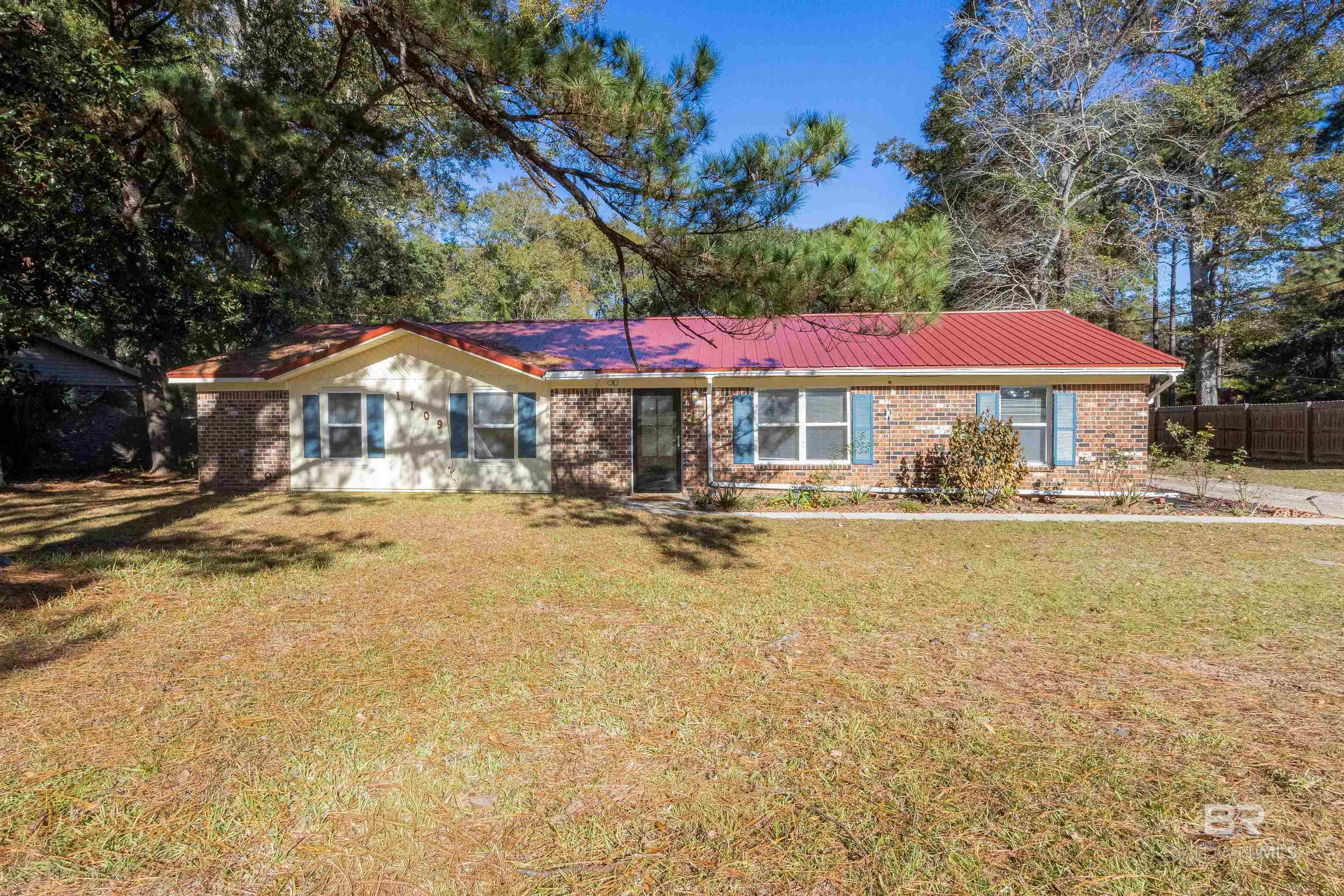 1109 Caroline Avenue