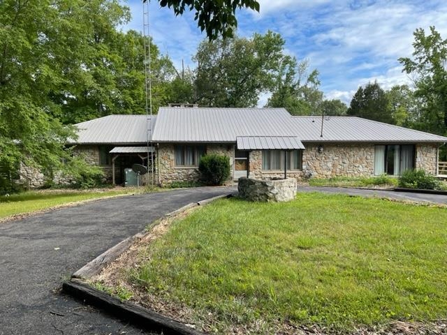 824 Pleasure Point West, Maceo, Kentucky 42355, 6 Bedrooms Bedrooms, ,3 BathroomsBathrooms,Single Family Residence,For Sale,Pleasure Point West,88009