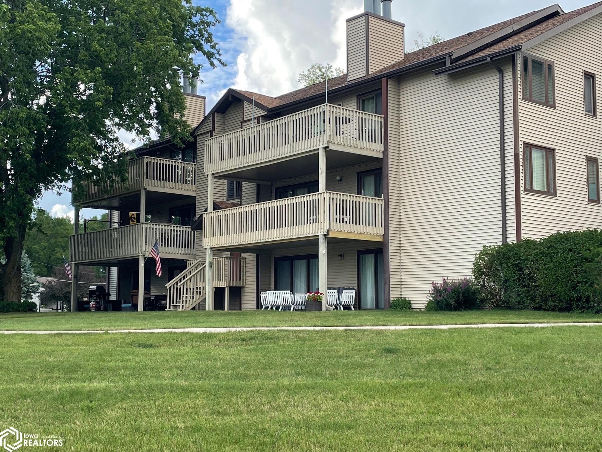 Schoneman, REALTORS® Garner, IA