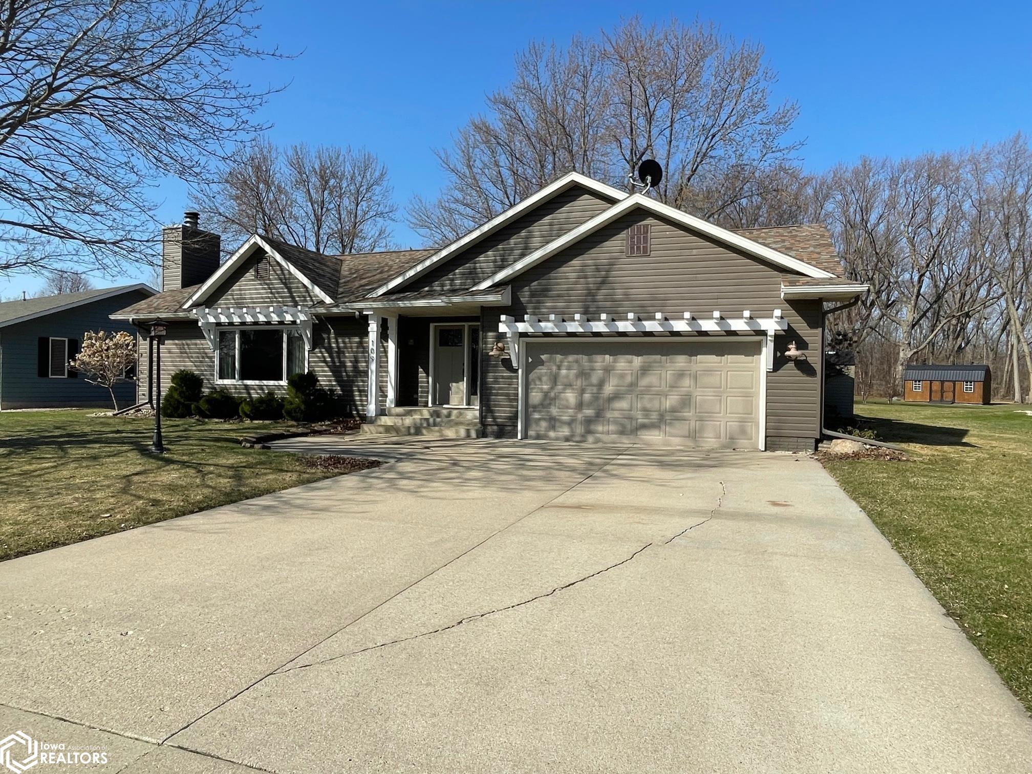 Schoneman, REALTORS® Garner, IA