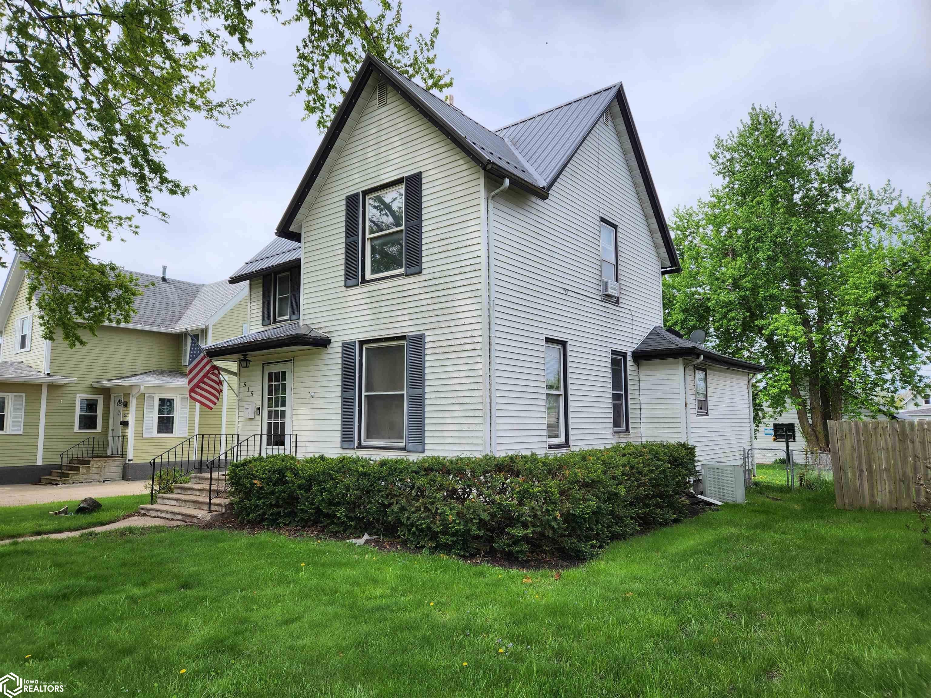 515 Broad Street, Grinnell, Iowa 50112, 3 Bedrooms Bedrooms, ,1 BathroomBathrooms,Single Family,For Sale,Broad Street,6317220