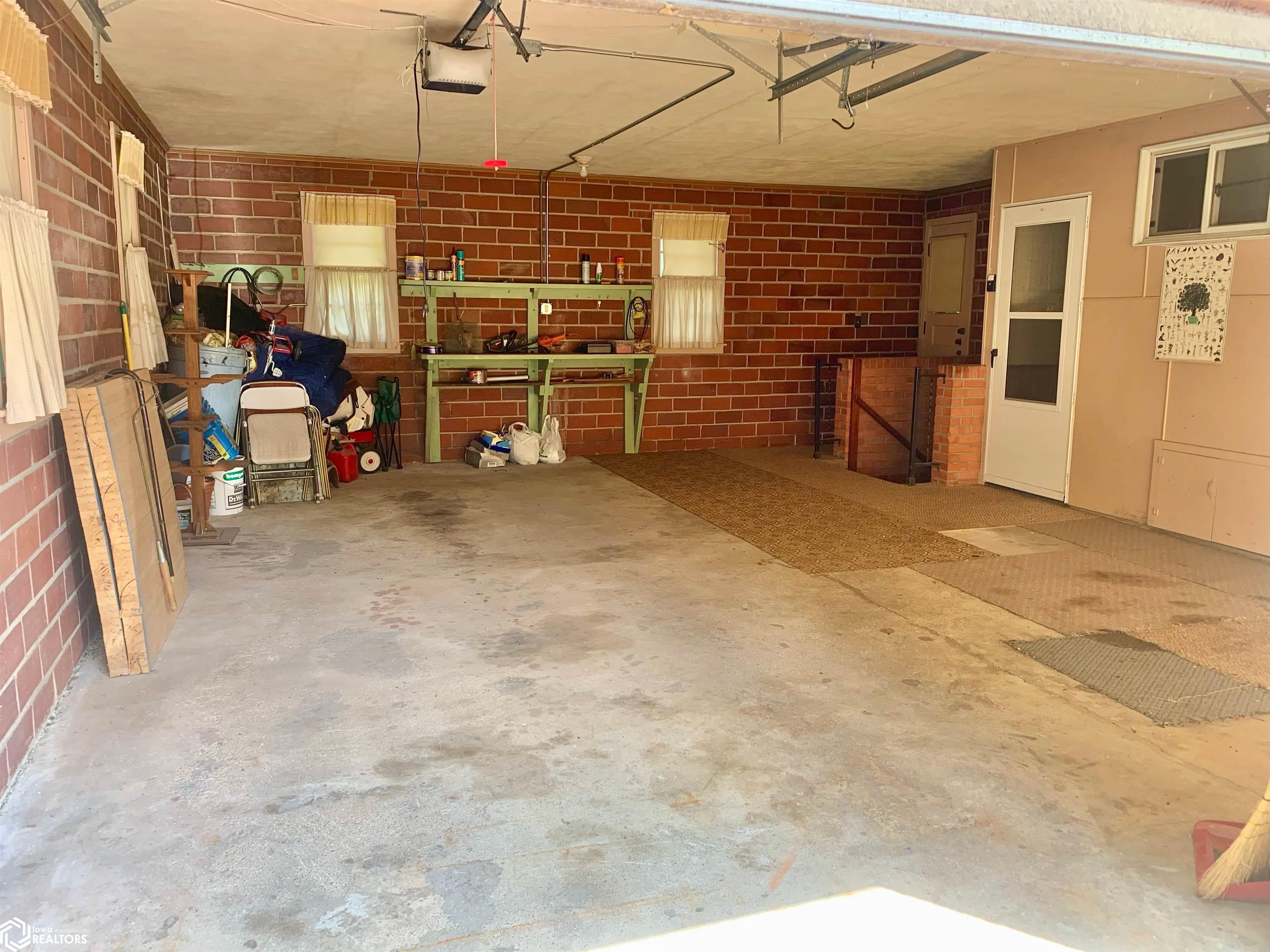 300 Edgewood Avenue, Jefferson House for Sale Jefferson Iowa Realty