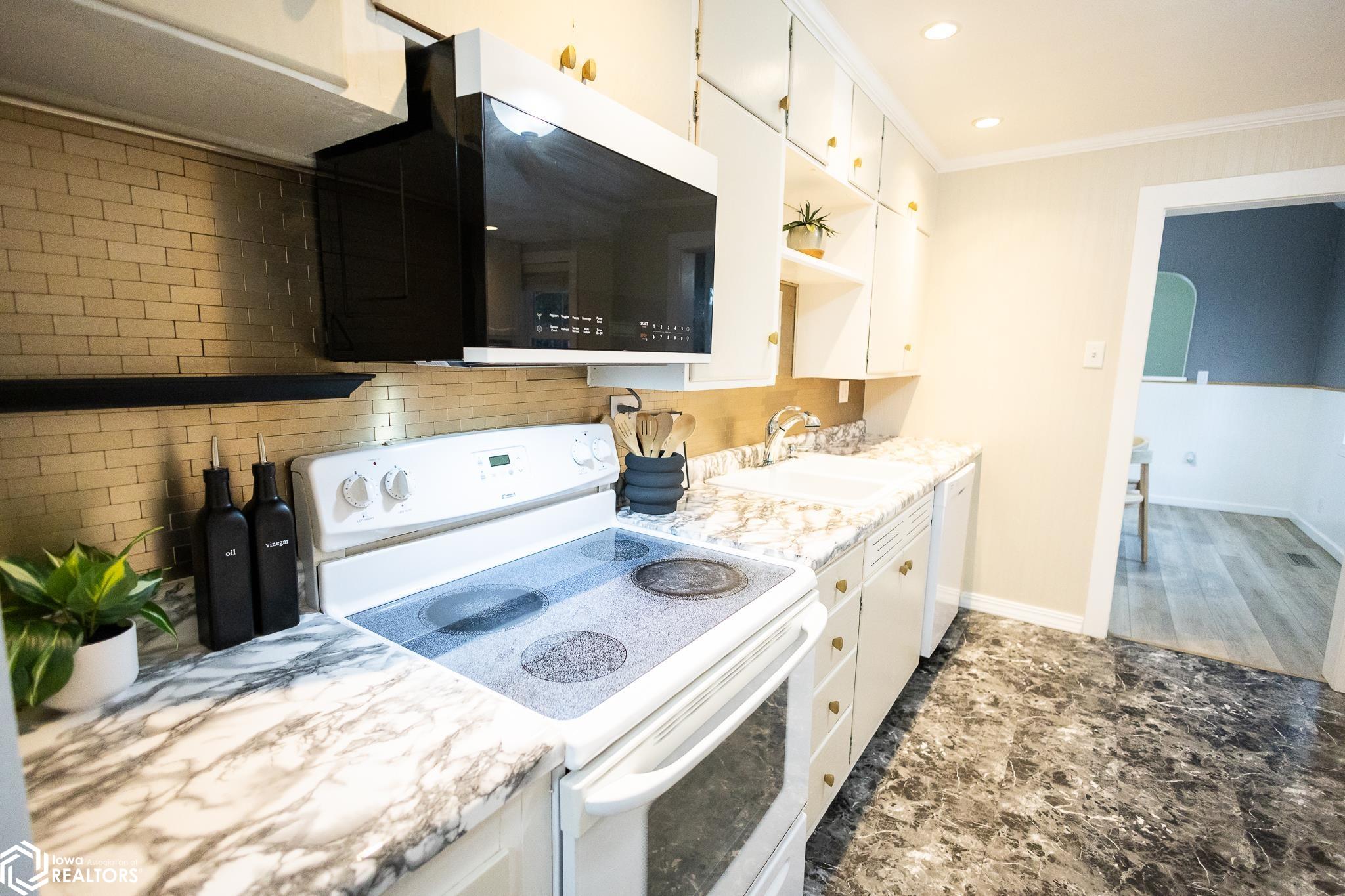 620 Rose Ave, Garner House for Sale Schoneman, REALTORS®