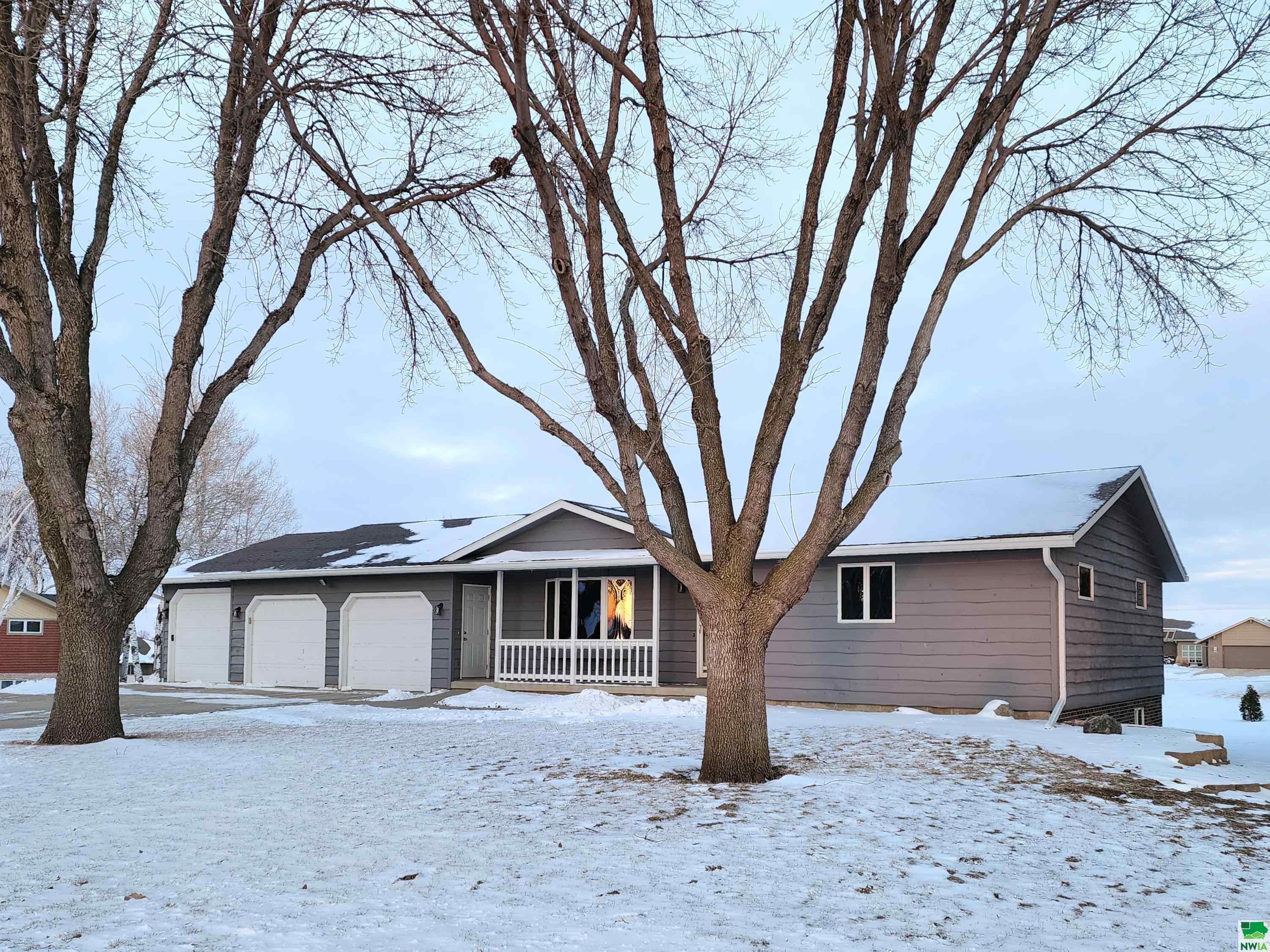 1916 3rd Ave SE						  						 , Sioux Center						 , IA						  51250						  