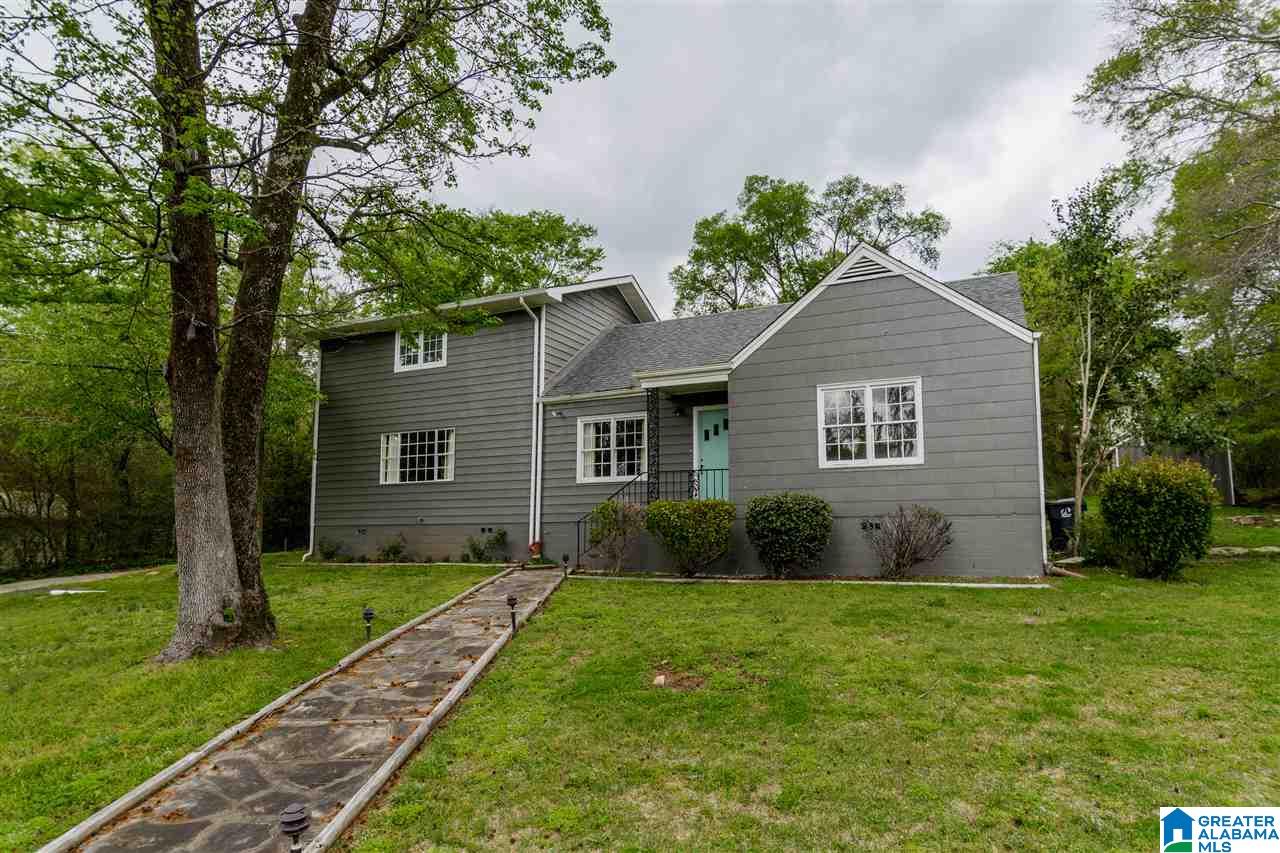 2200 Peacock Ln