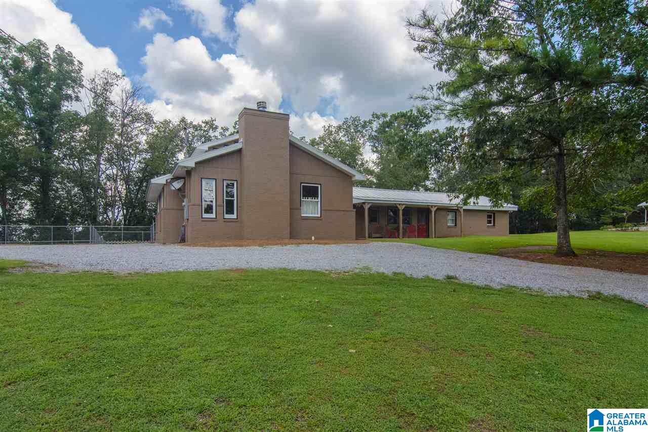 3368 Montcrest Dr