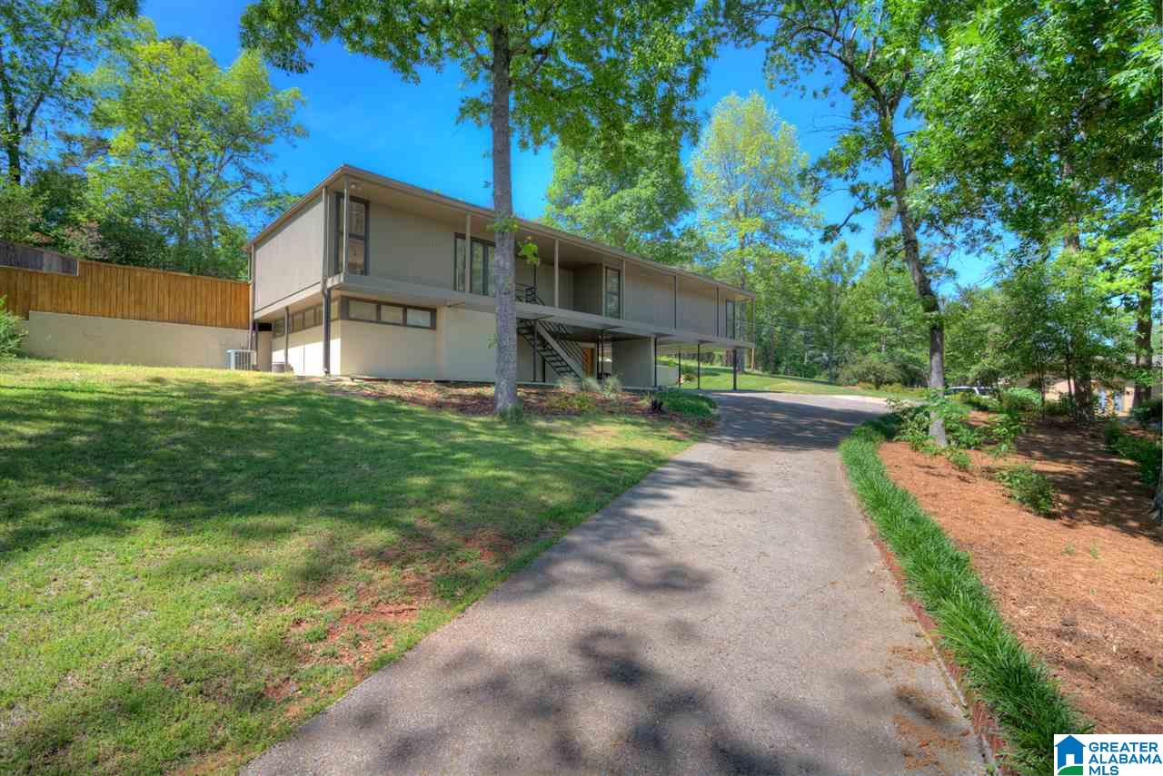 3320 N Woodridge Rd