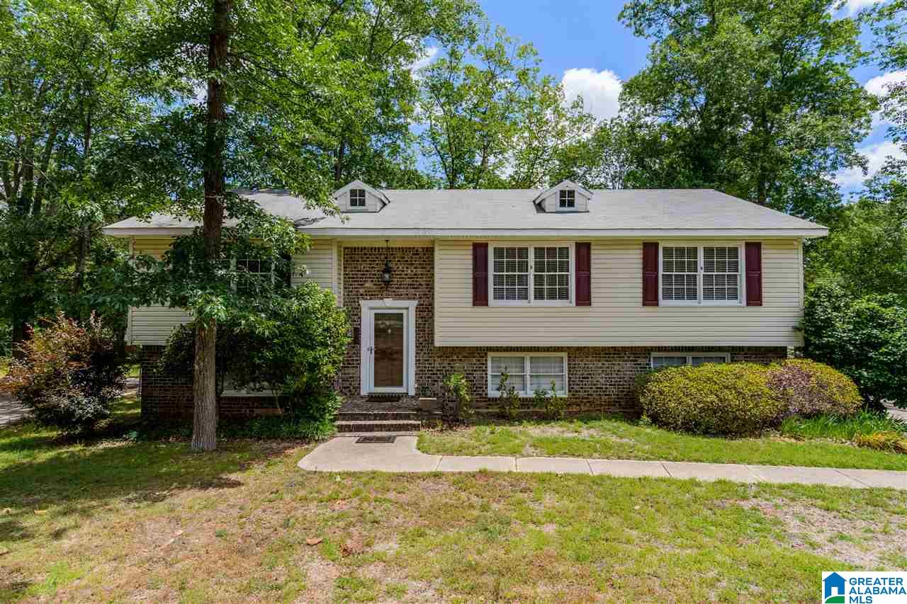 2243 Avanti Ln