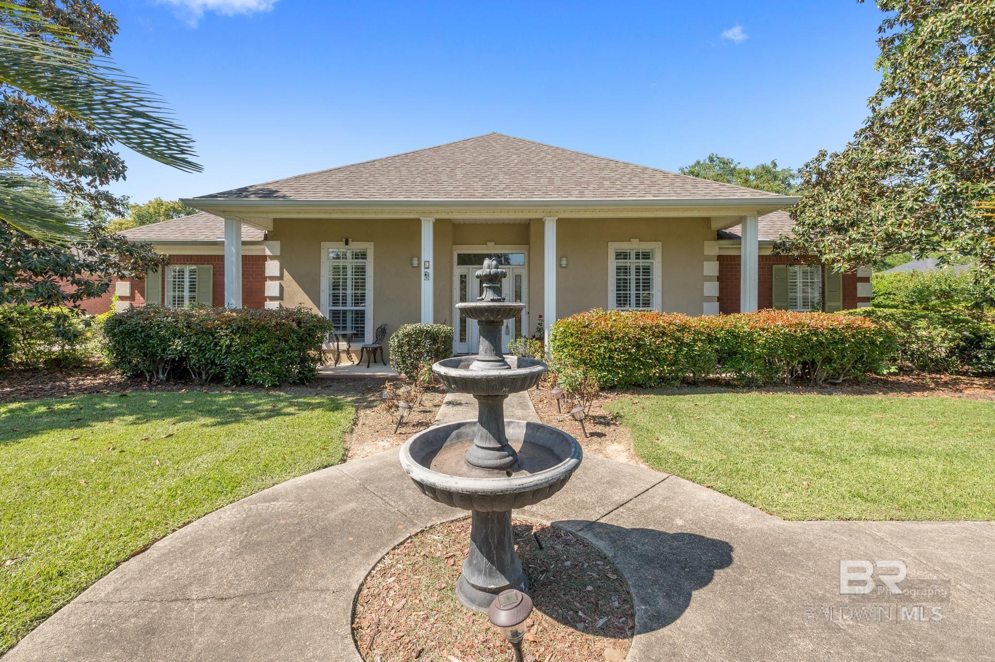 205 Royal Lane, Fairhope, AL 36532