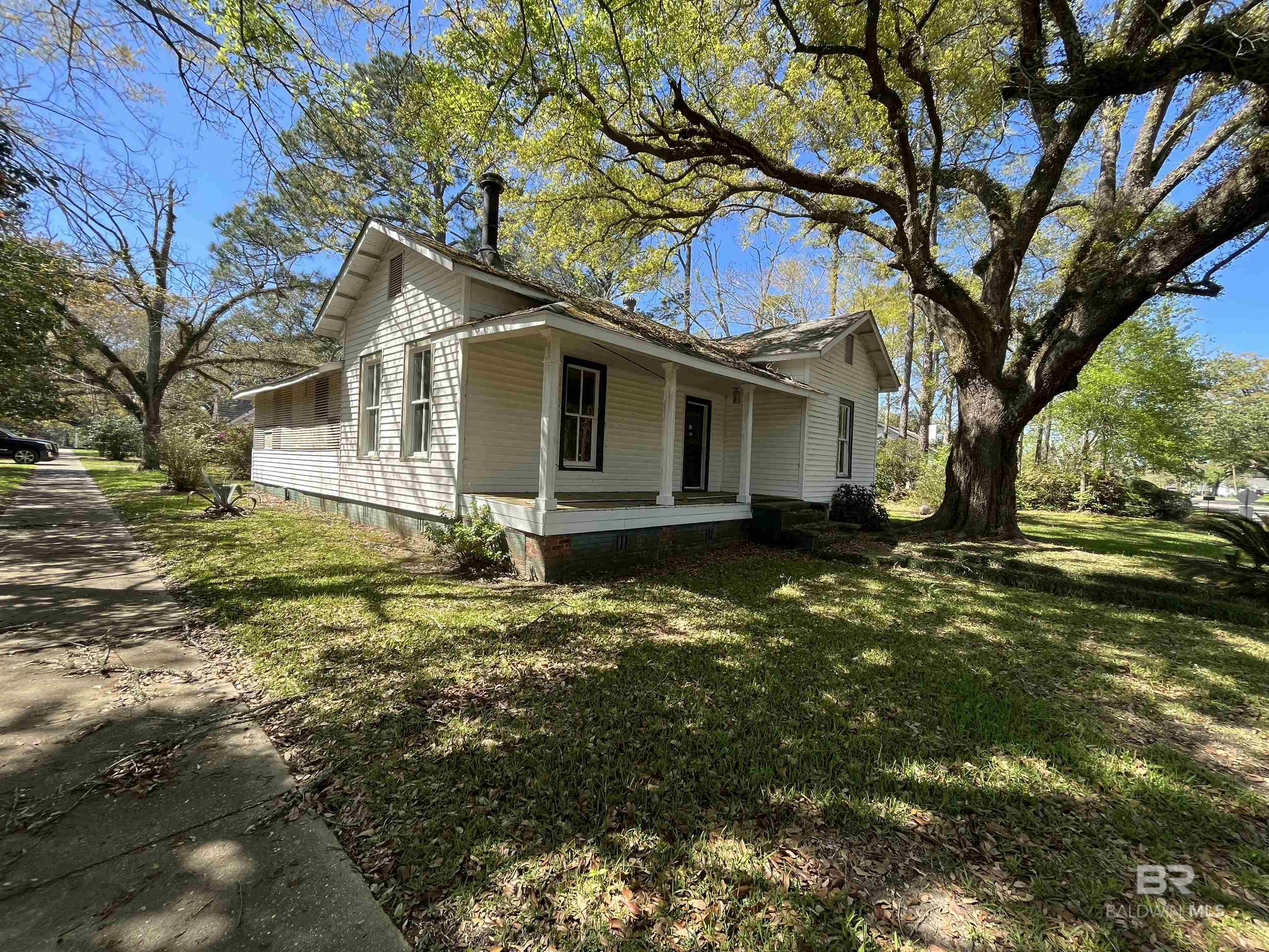 501Hall Av Bay Minette, AL Photo