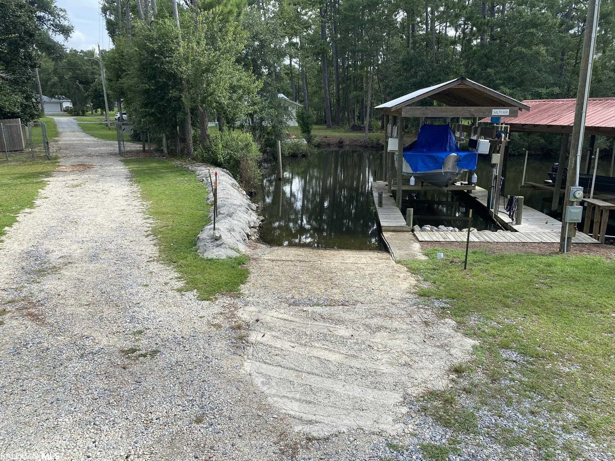 Riverwood Drive East