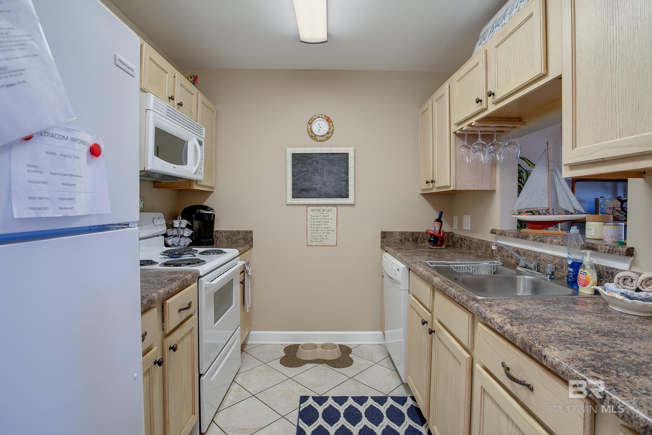 1517 Regency Road 33