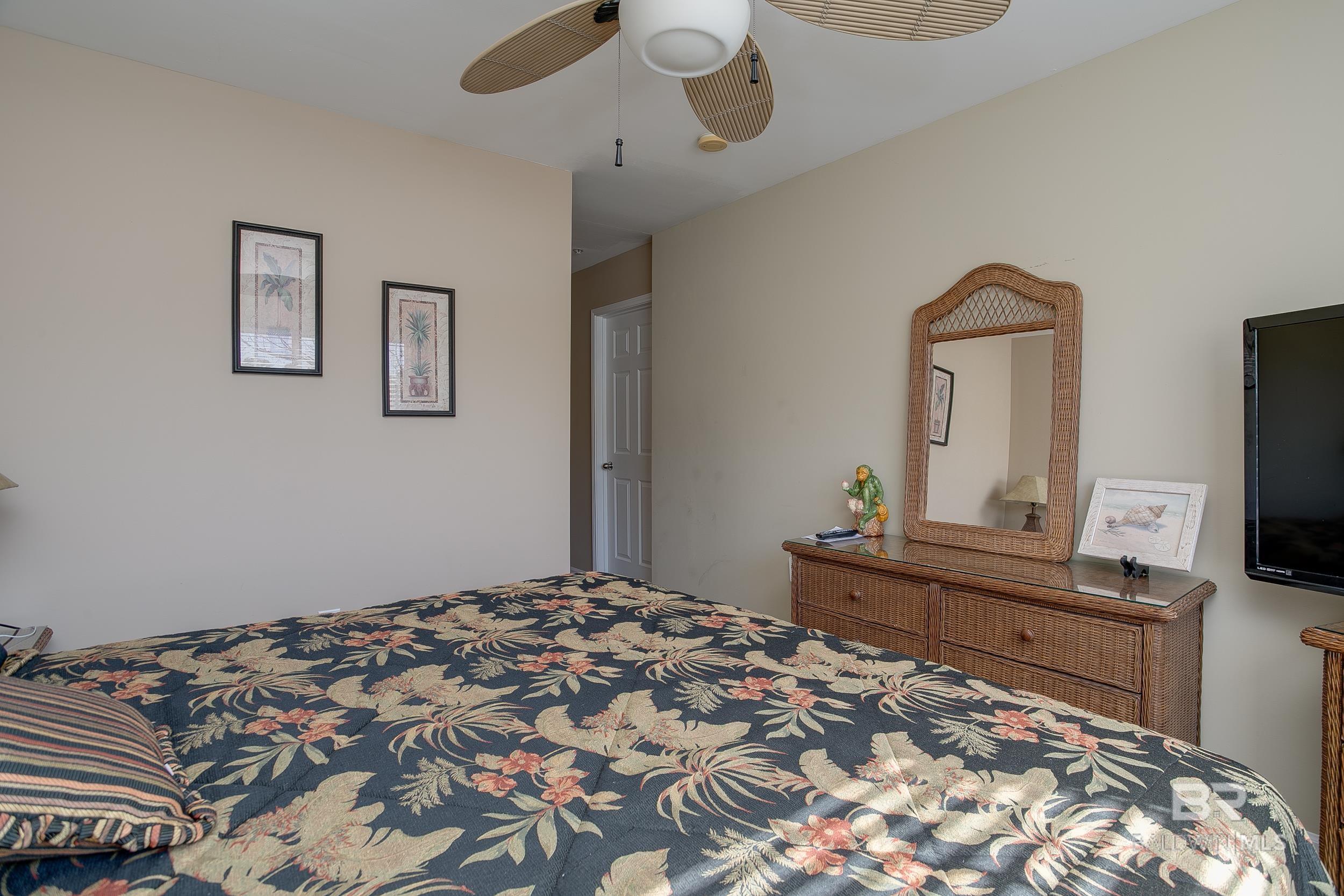 1517 Regency Road 33