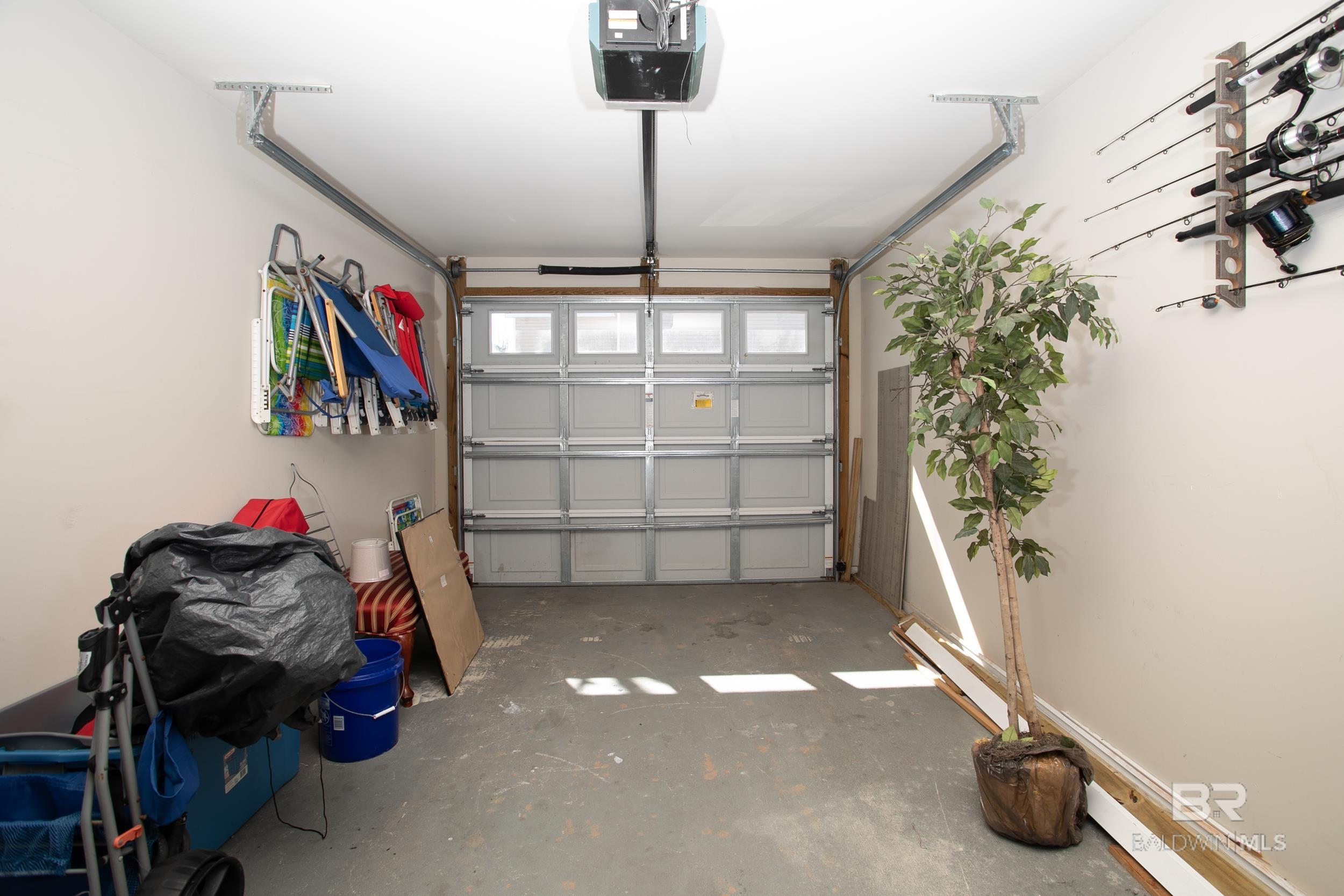 1517 Regency Road 33