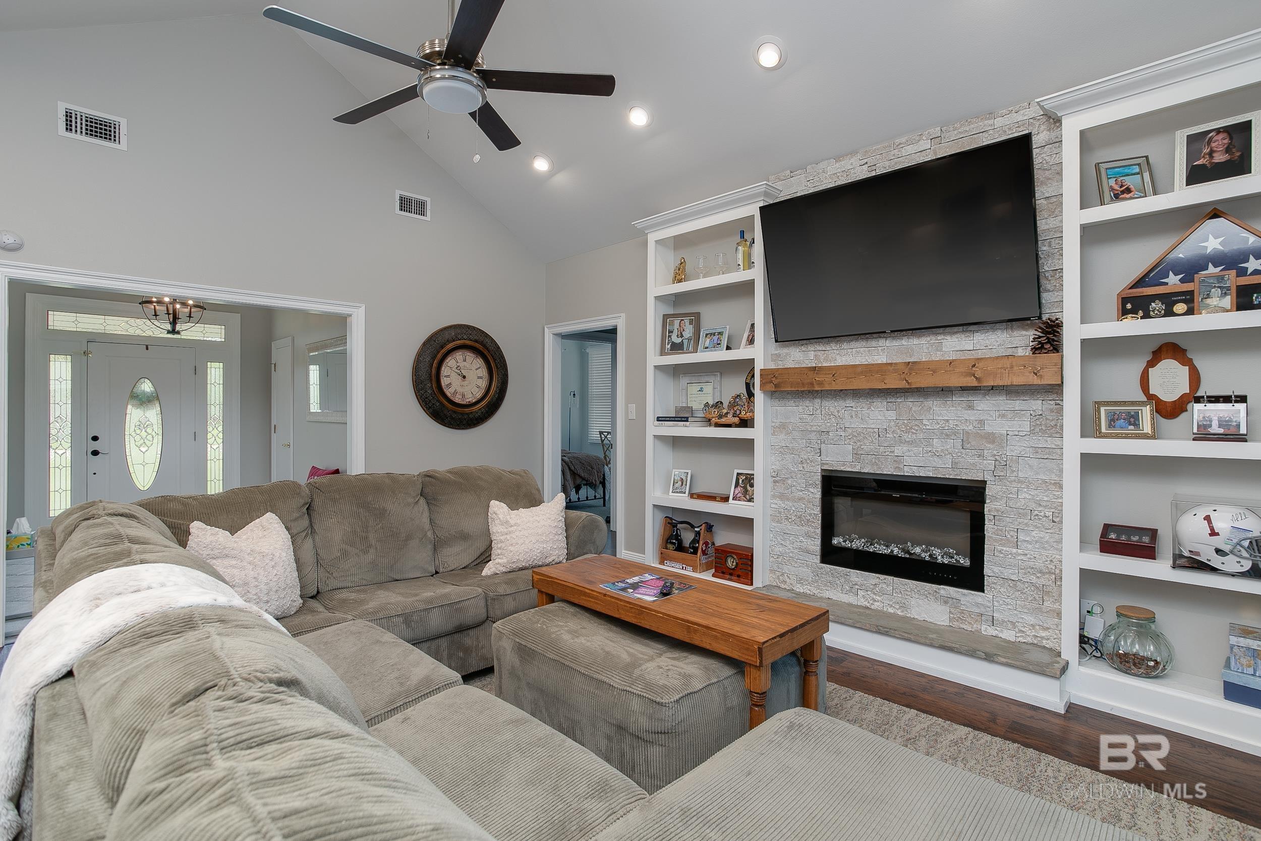 8375 Heron Drive