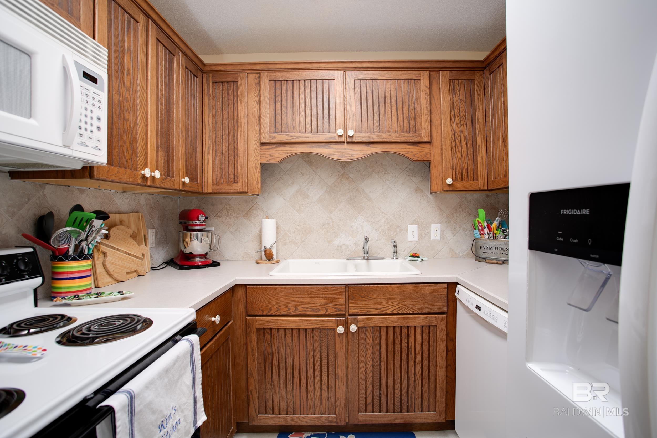 2200 W 2nd Street 106-B