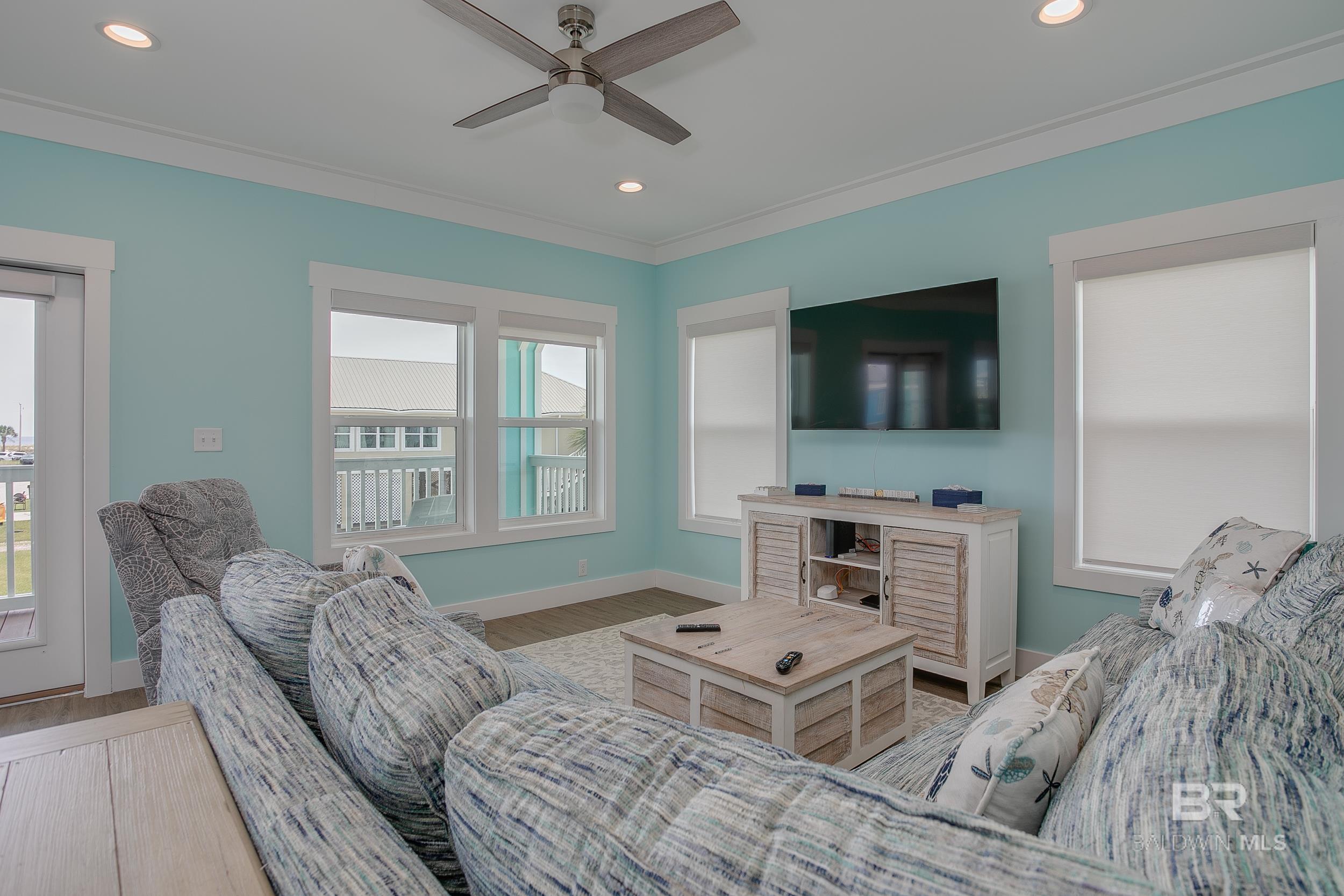 545 Harbor Light Circle