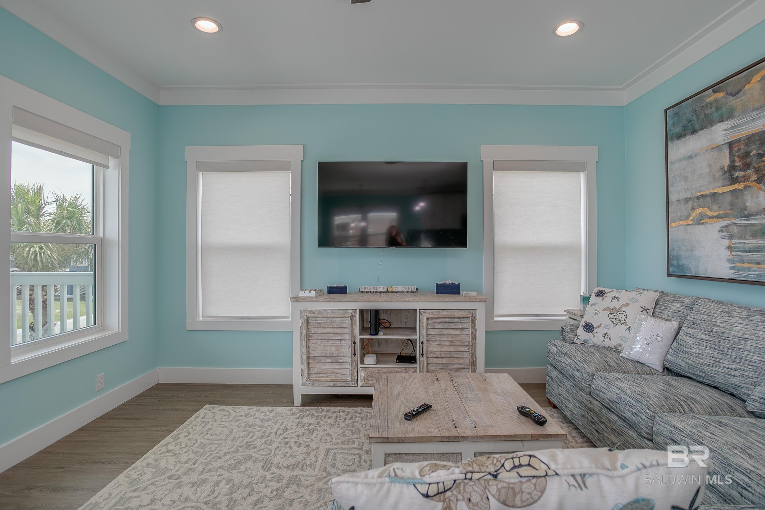 545 Harbor Light Circle