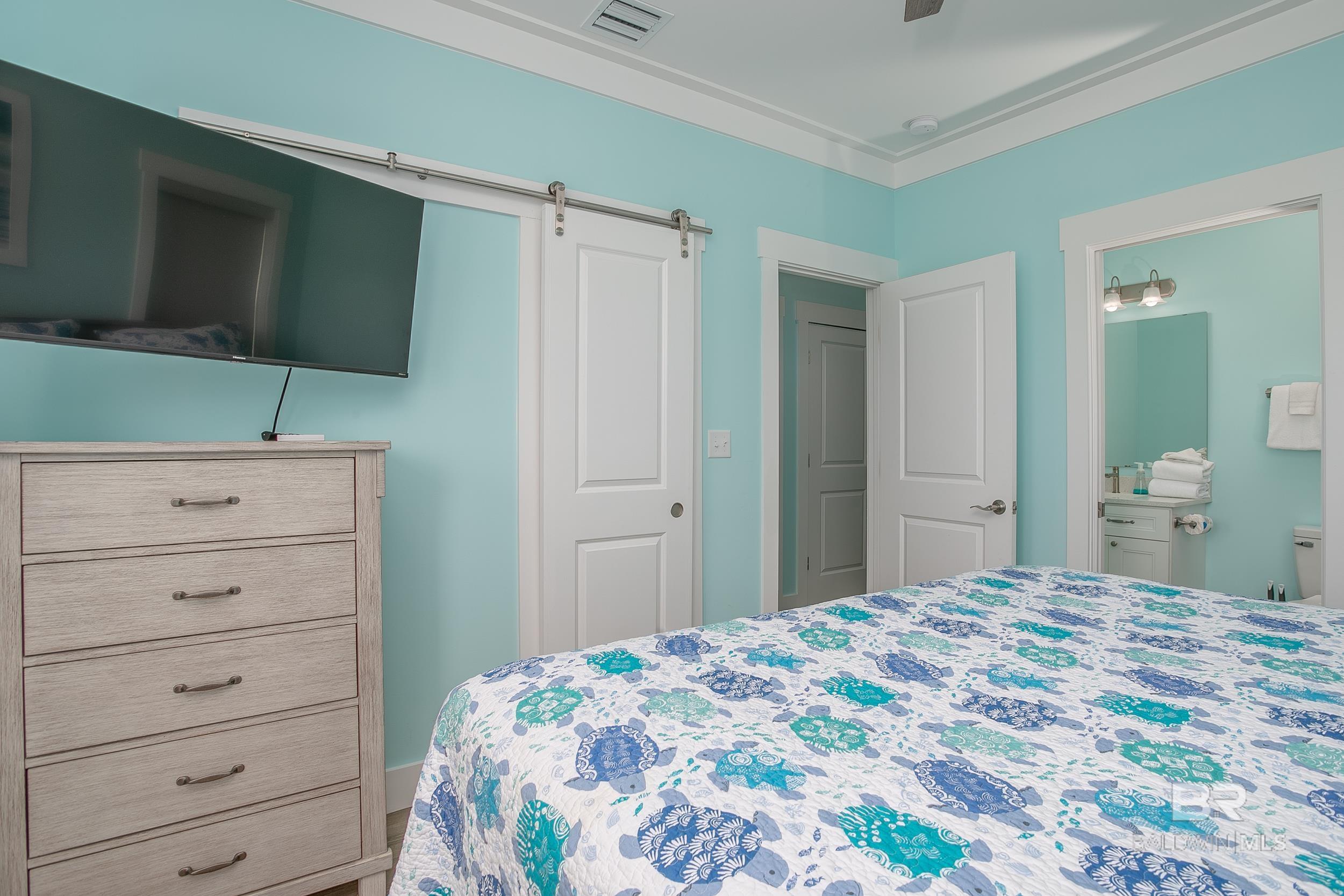 545 Harbor Light Circle