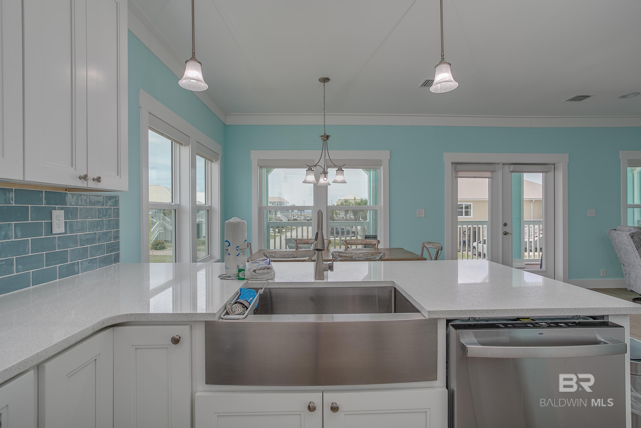 545 Harbor Light Circle