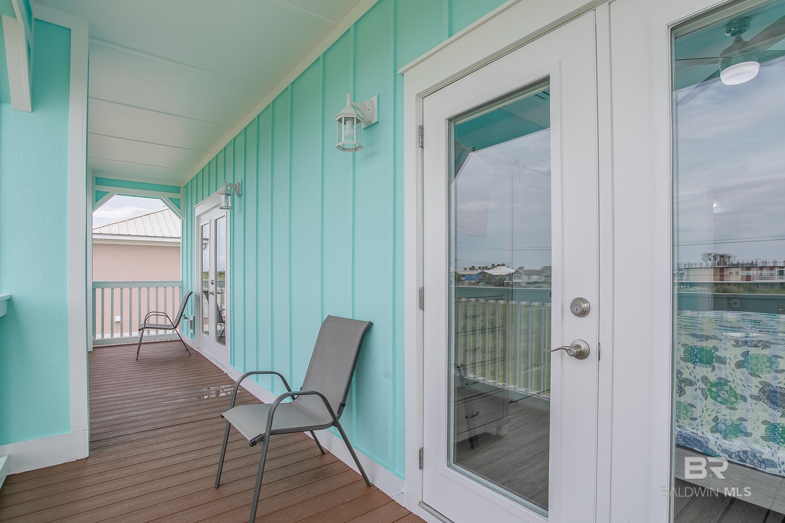 545 Harbor Light Circle