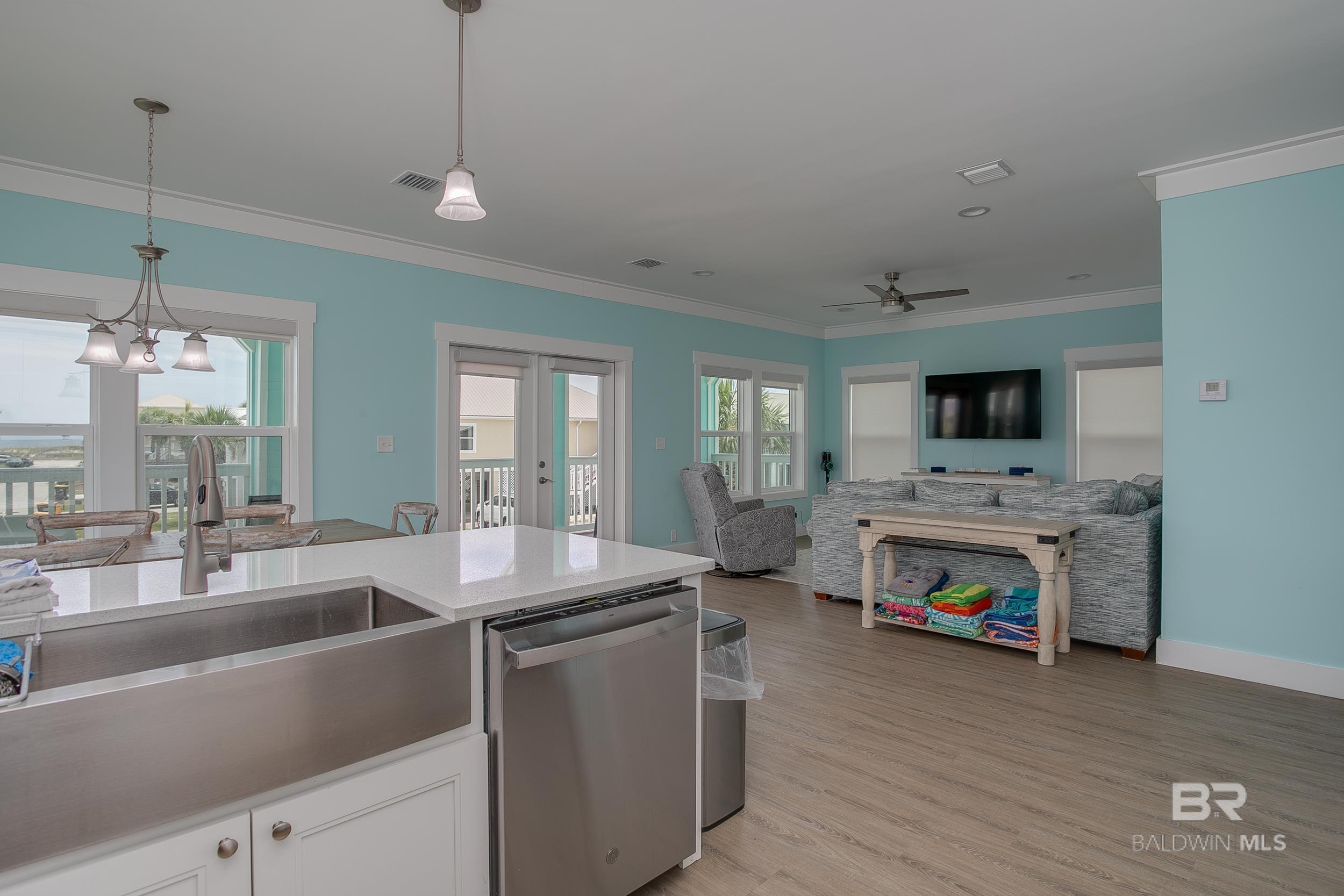 545 Harbor Light Circle