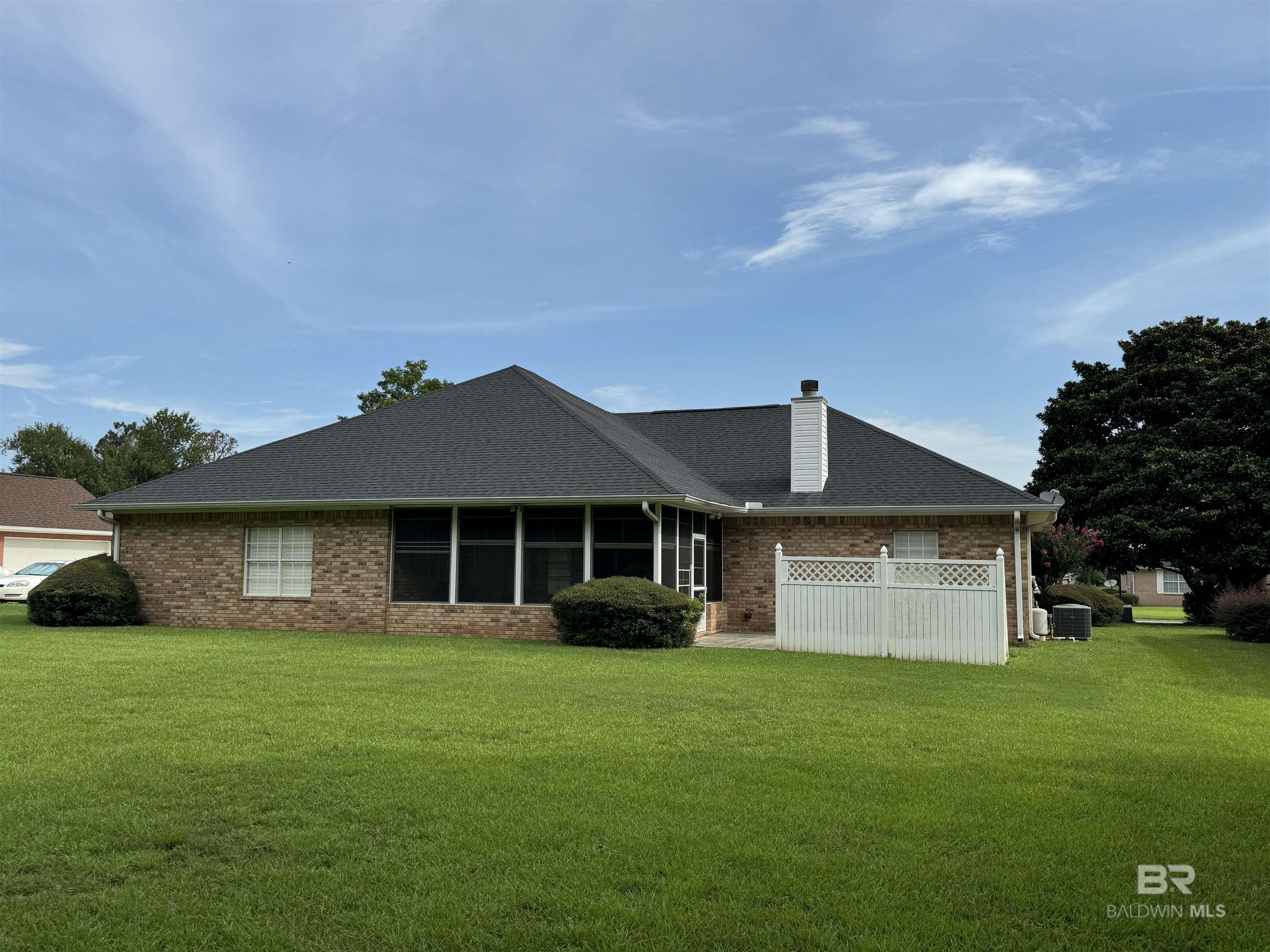 9139 Clubhouse Drive