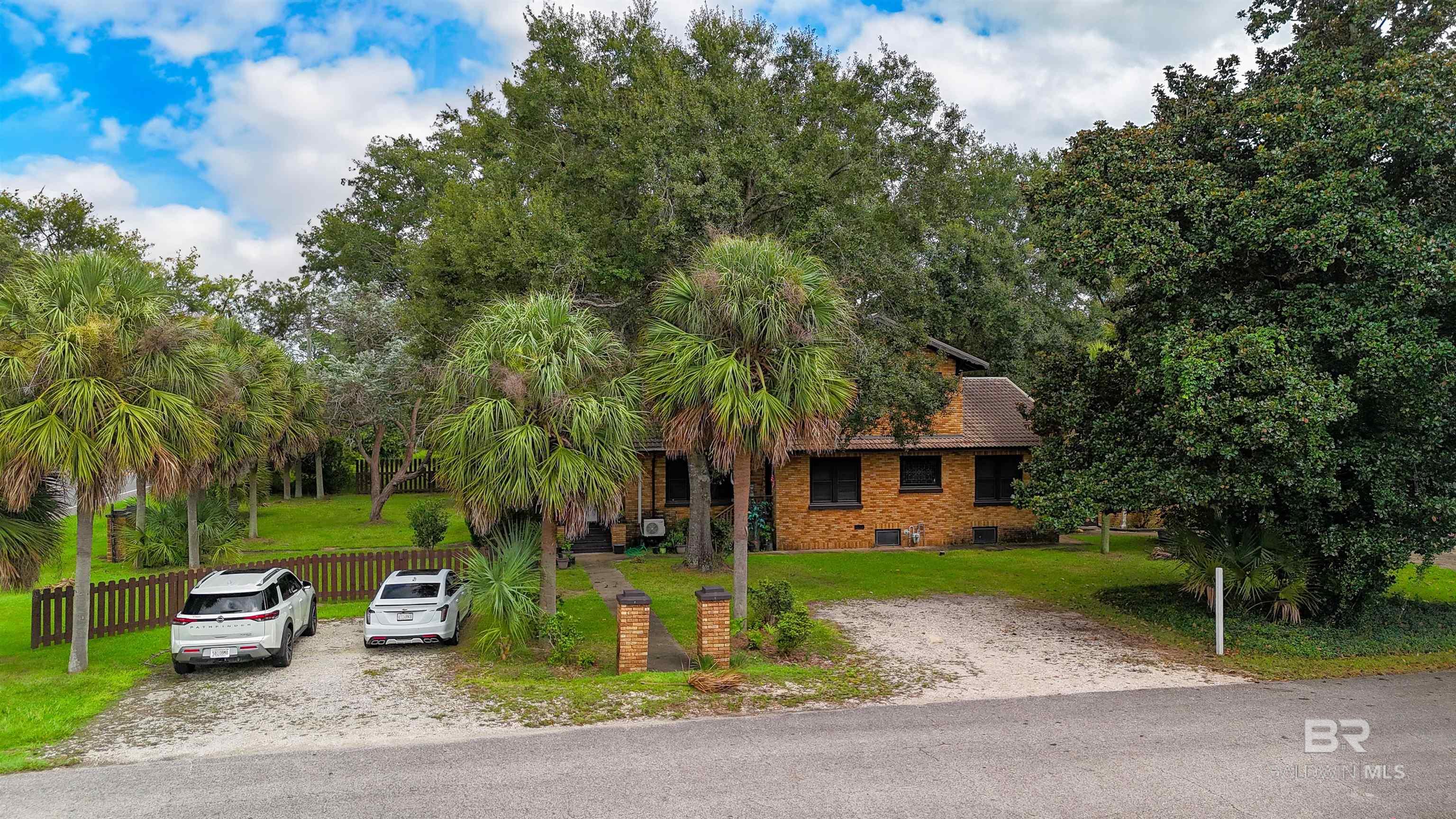 Foley AL Homes for Sale with 5 Bedrooms