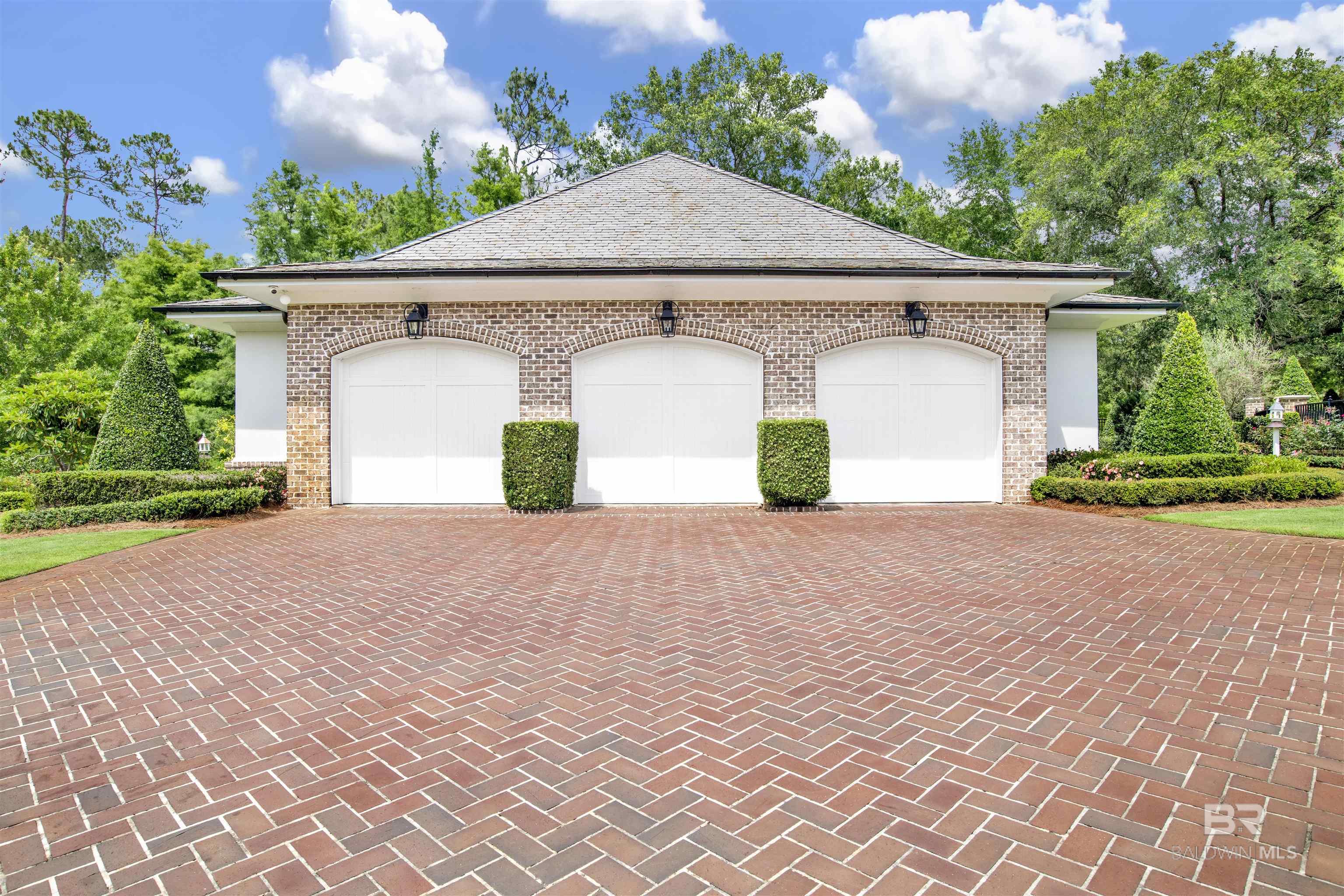 33056 W Waterview Drive, Loxley, AL, 36551