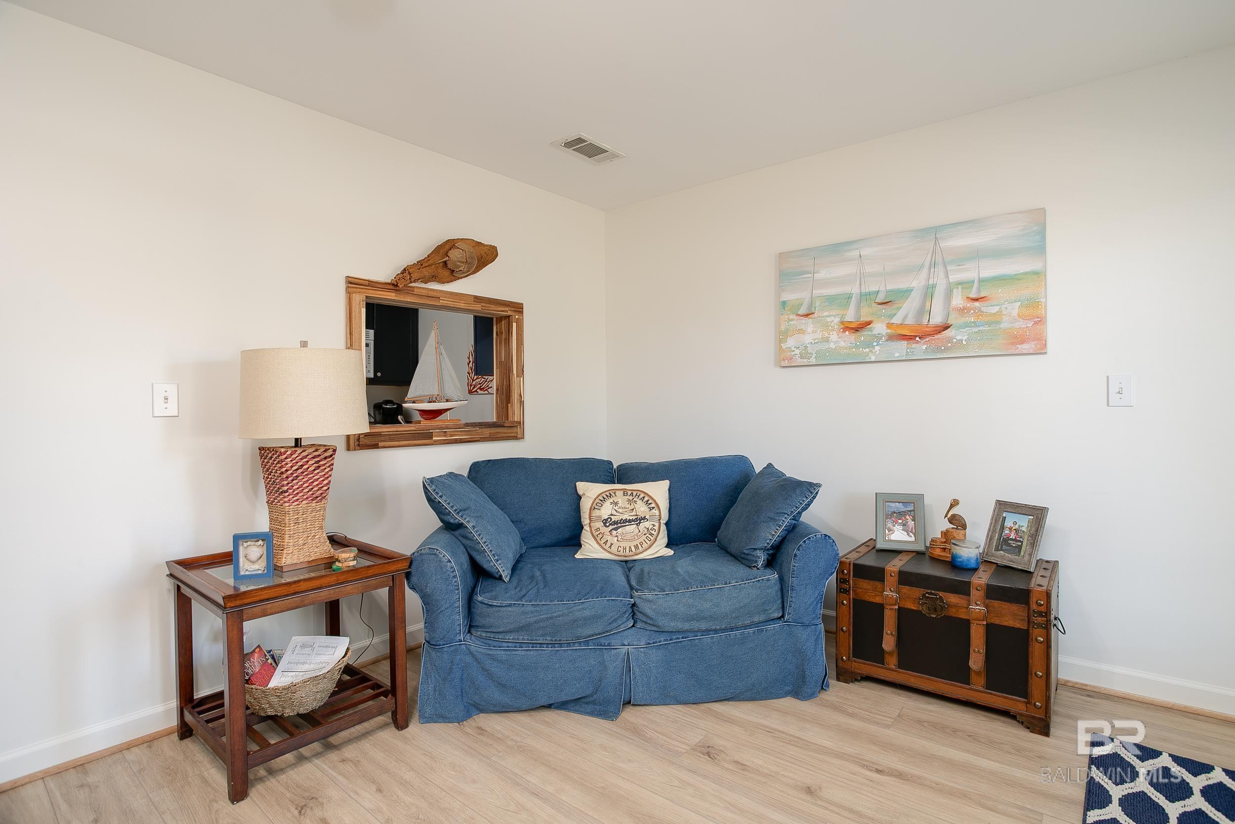 1517 Regency Road 33