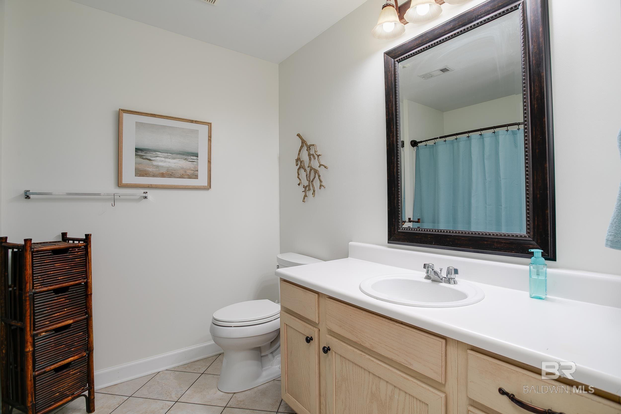 1517 Regency Road 33