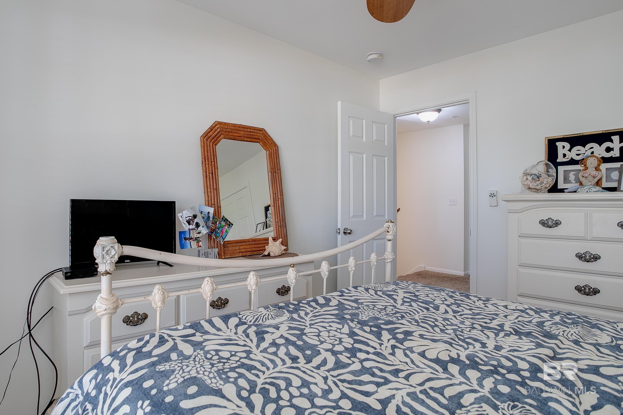 1517 Regency Road 33