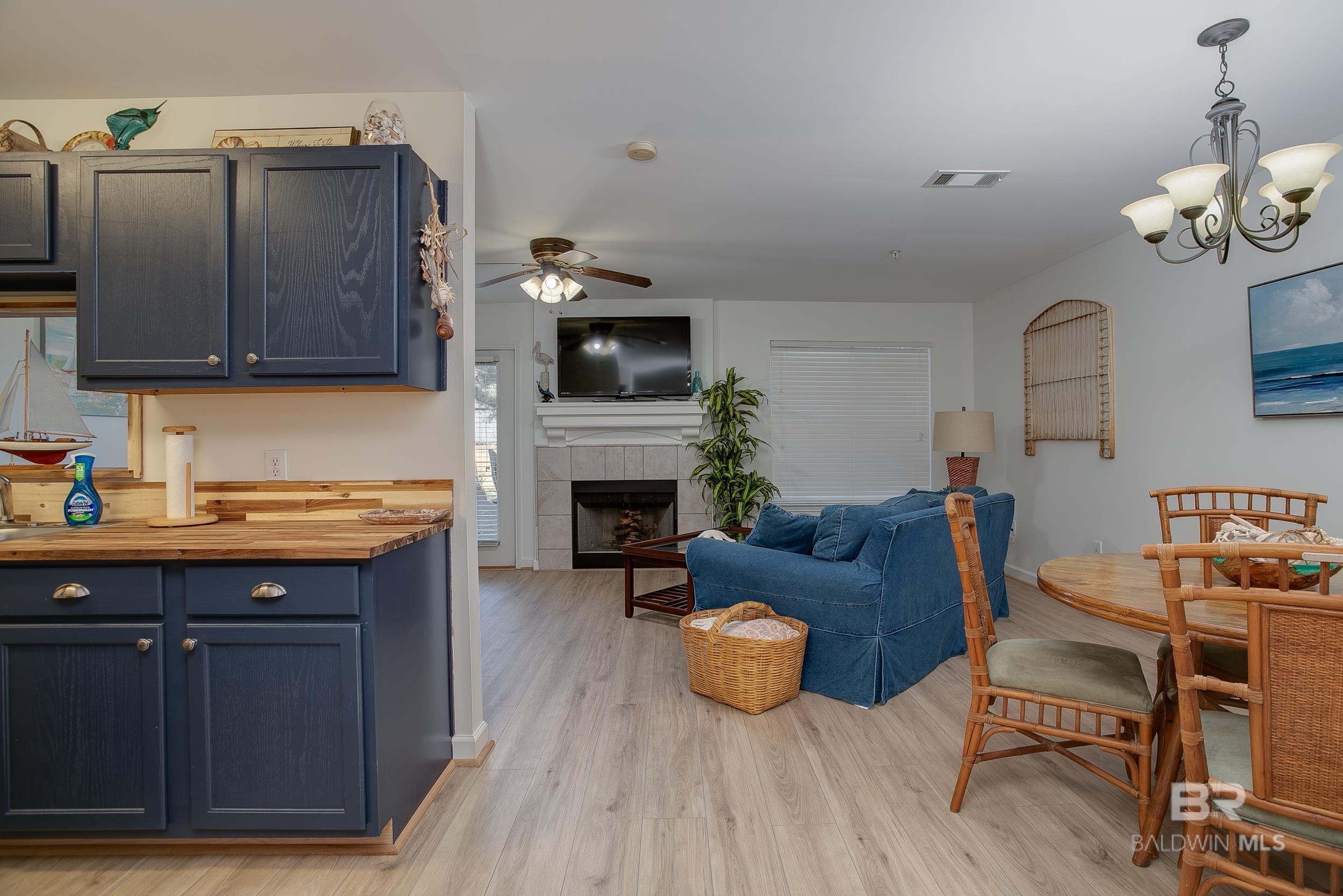 1517 Regency Road 33