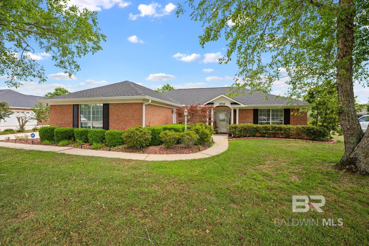 Homes for Sale in Glenlakes - Foley AL